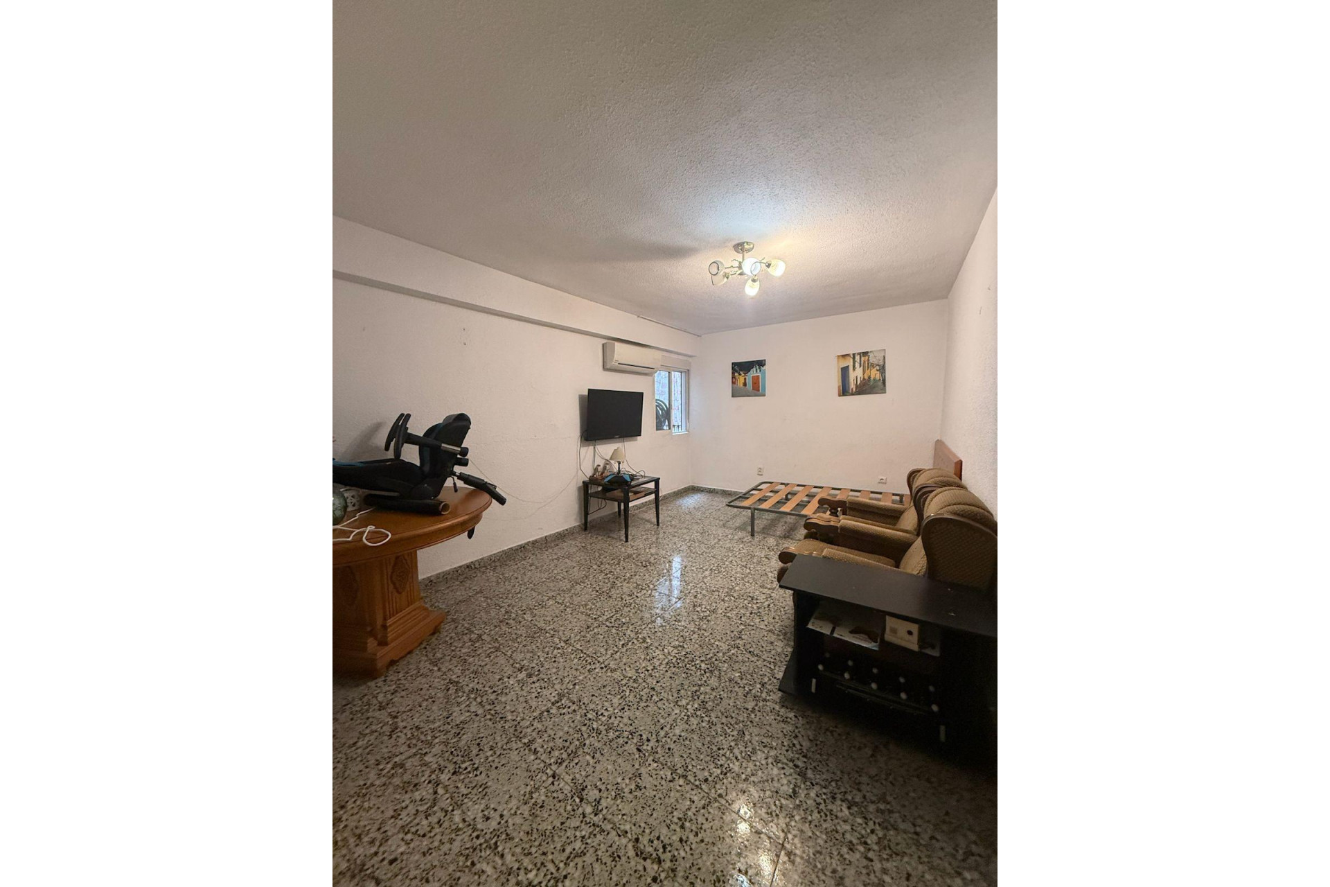 Resale - Apartment  - Alicante - Carolinas Bajas