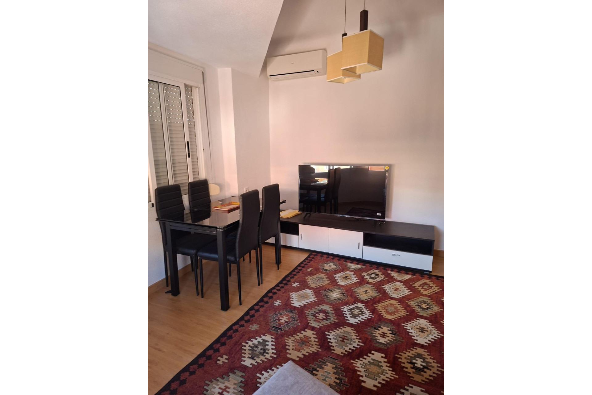 Resale - Apartment  - Alicante - Carolinas Bajas