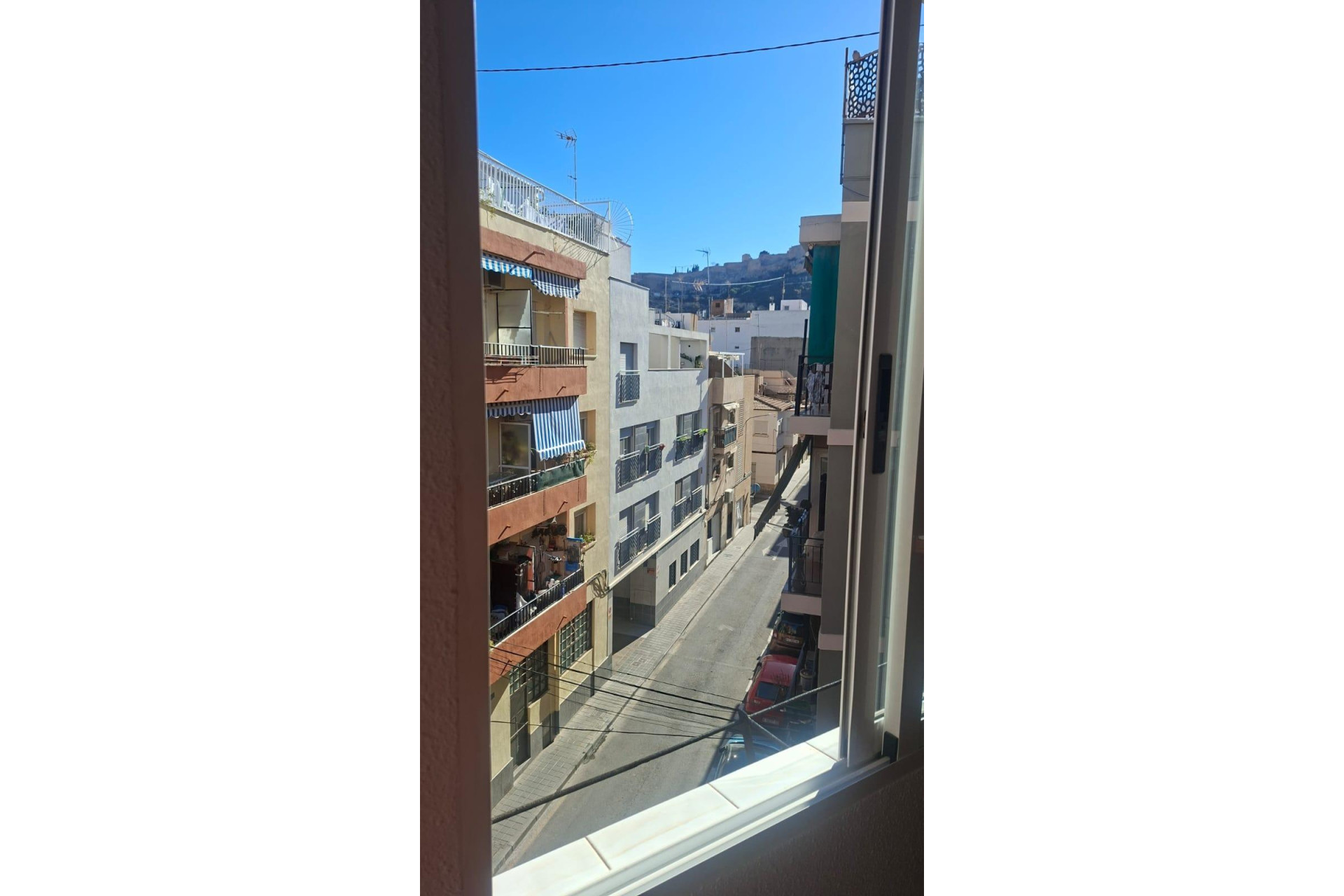 Resale - Apartment  - Alicante - Carolinas Bajas