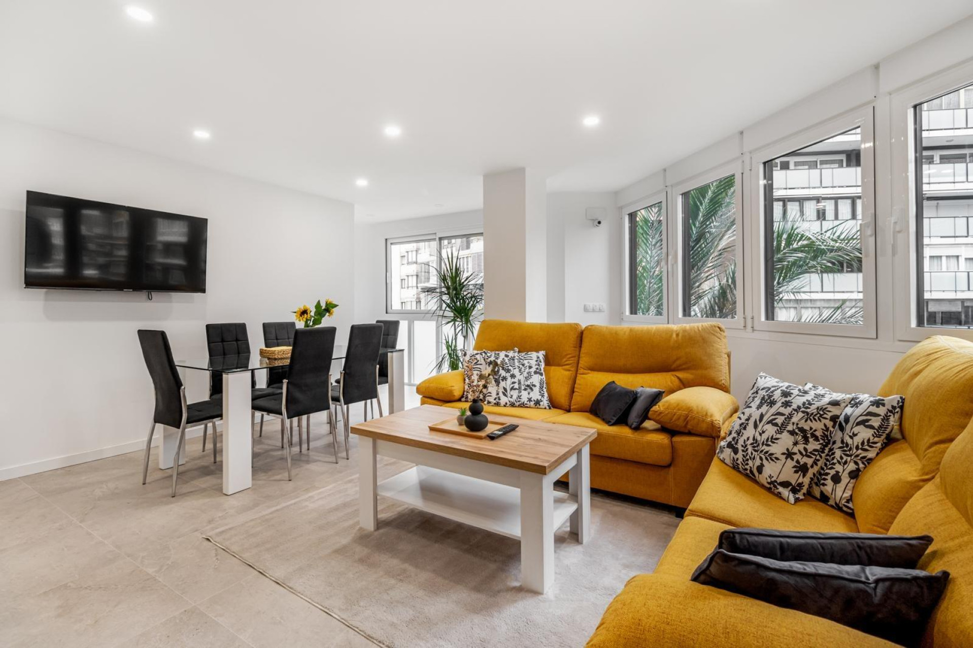 Resale - Apartment  - Alicante - Centro Tradicional