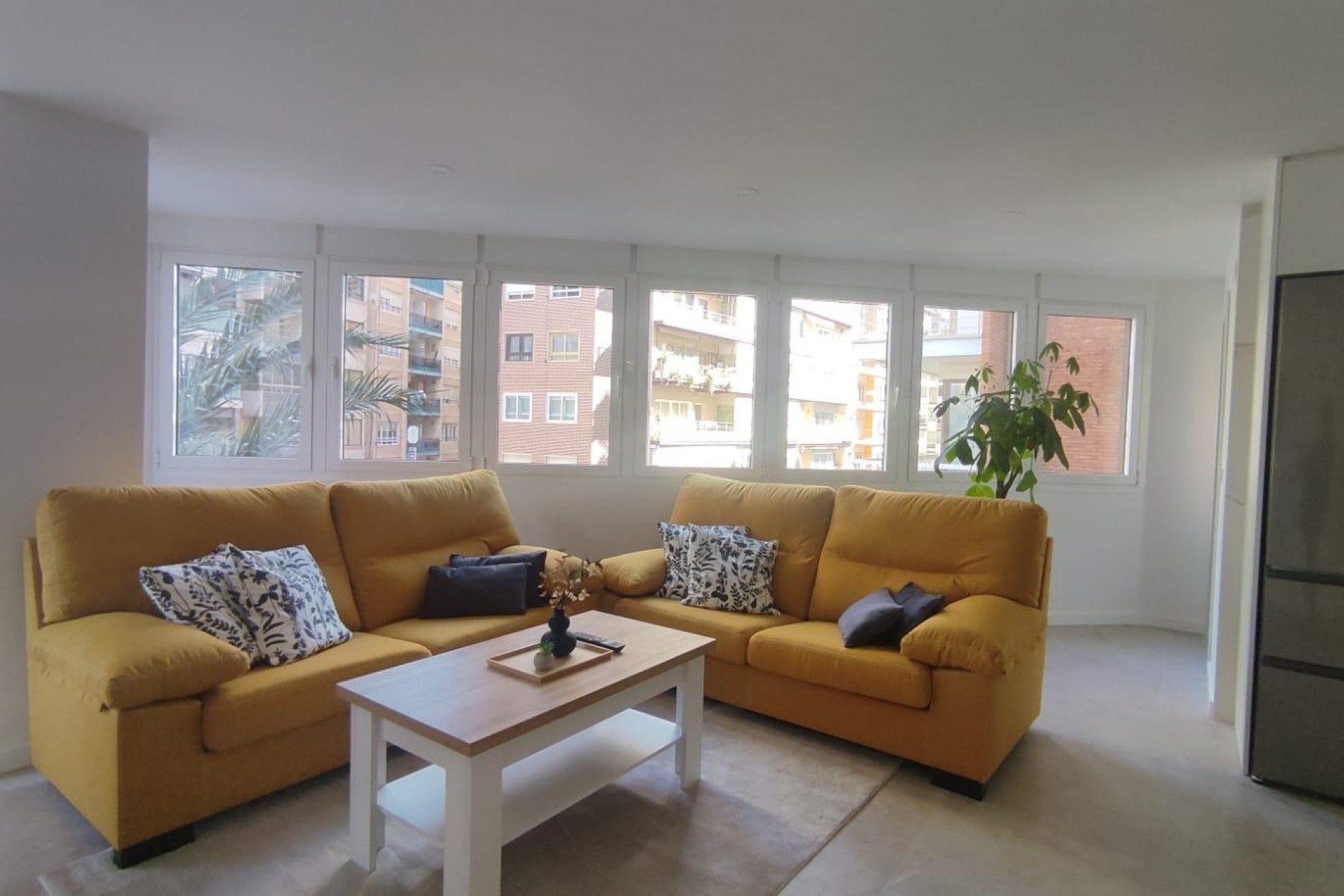 Resale - Apartment  - Alicante - Centro Tradicional