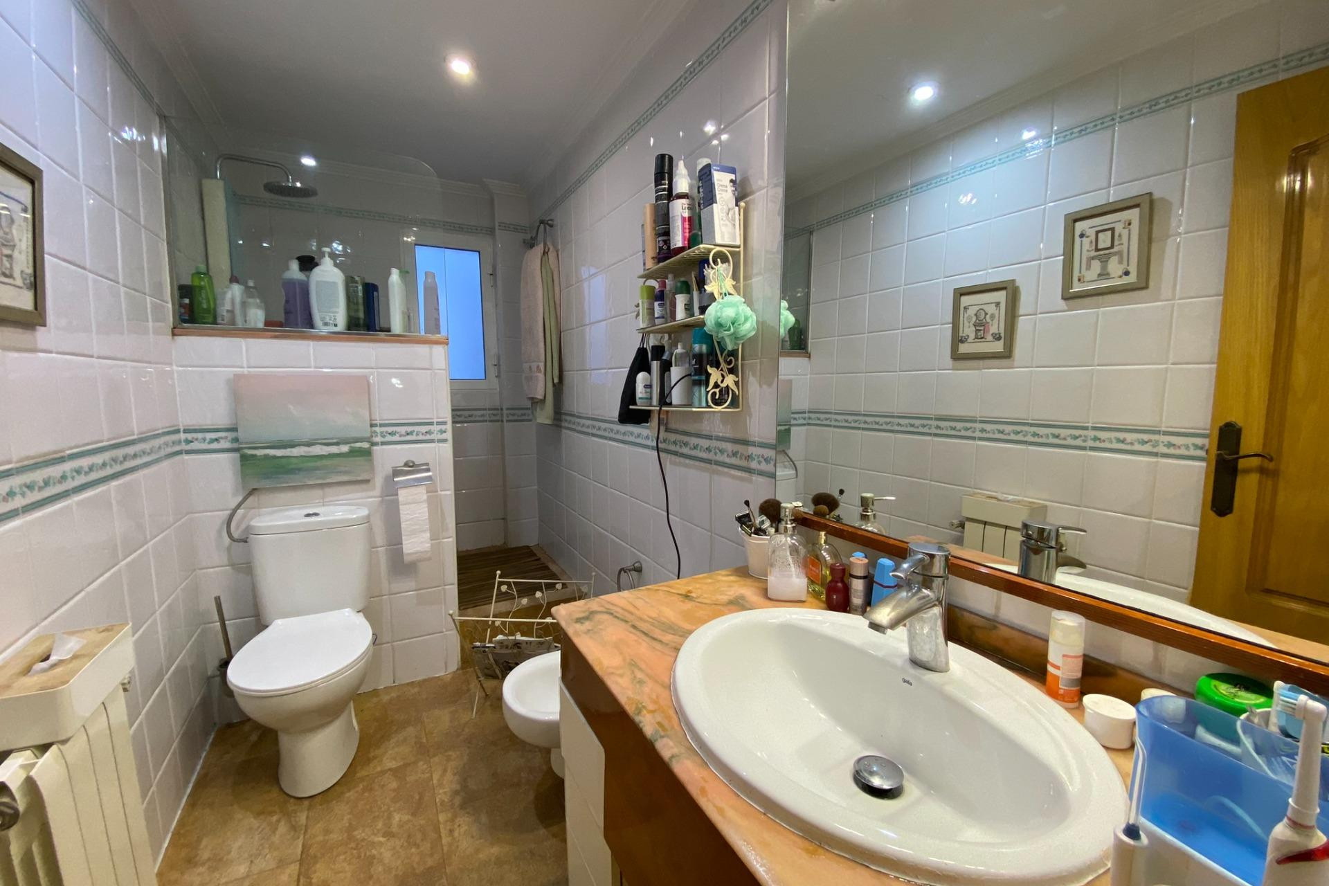 Resale - Apartment  - Alicante - Centro Tradicional