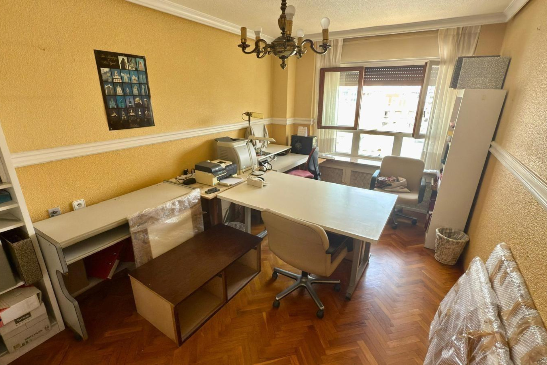 Resale - Apartment  - Alicante - Centro