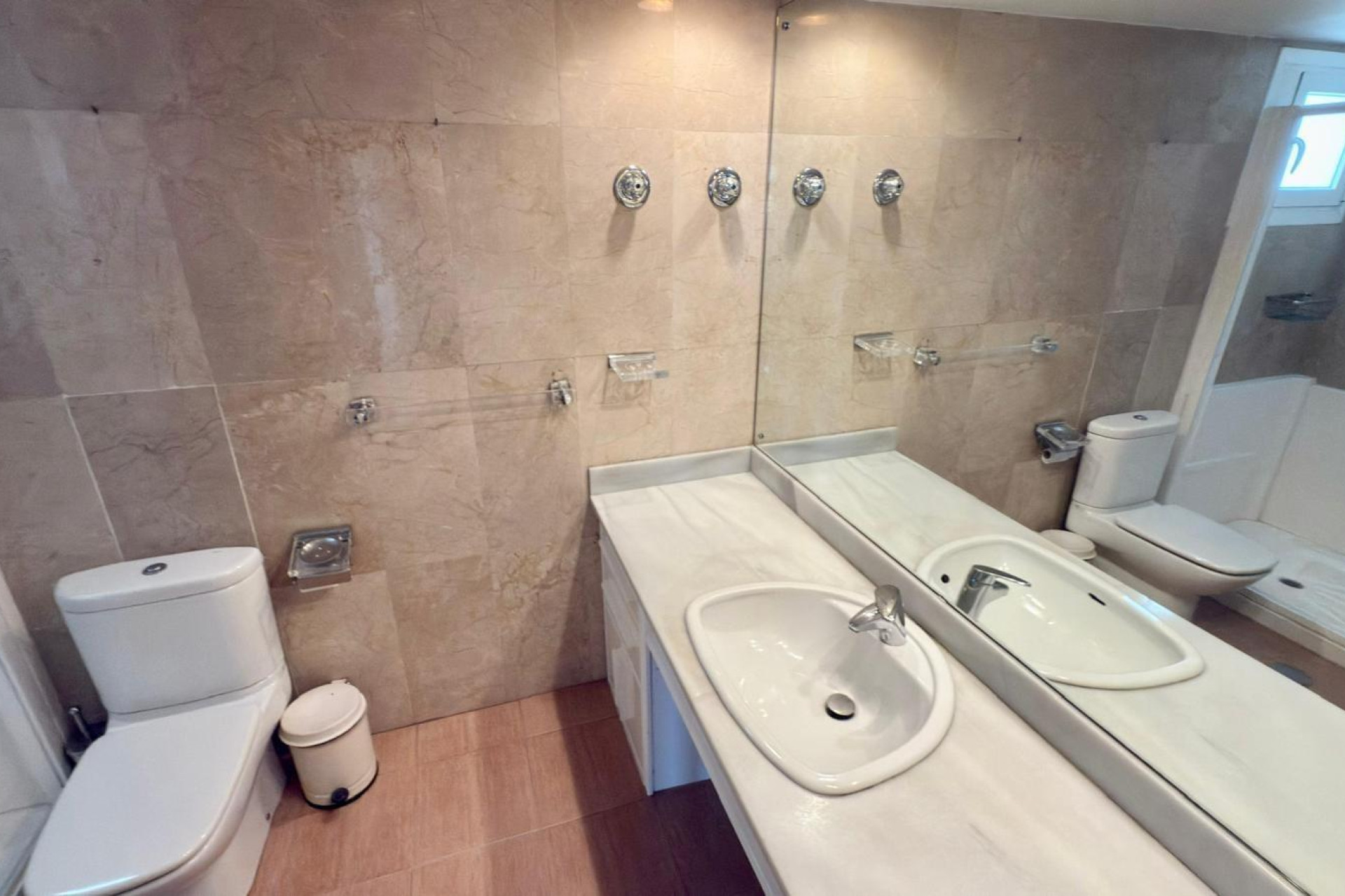 Resale - Apartment  - Alicante - Centro