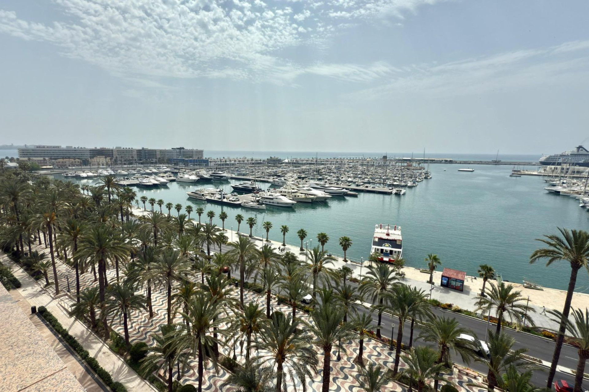 Resale - Apartment  - Alicante - Centro