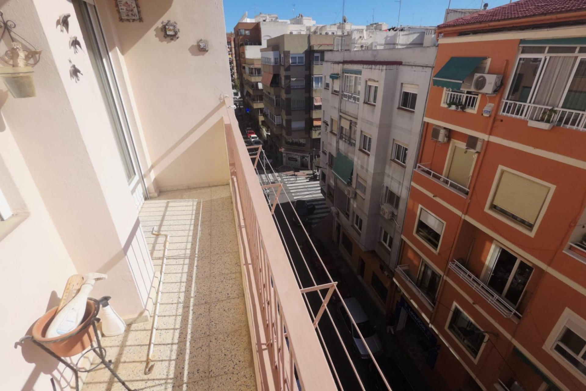 Resale - Apartment  - Alicante - Centro
