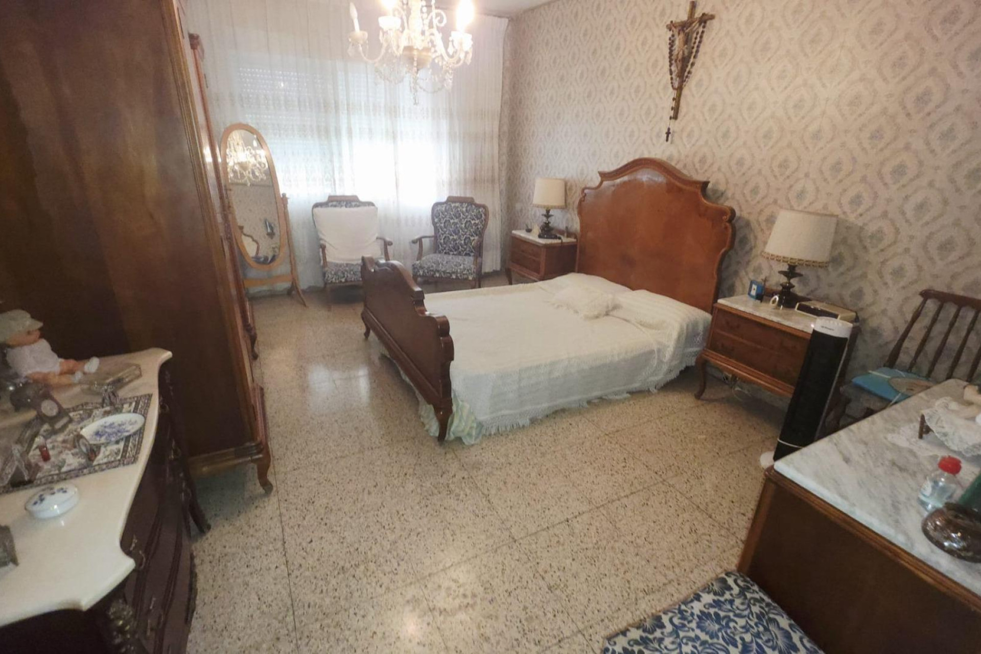 Resale - Apartment  - Alicante - Centro