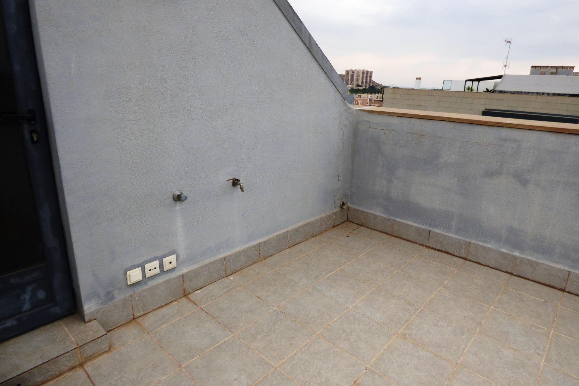 Resale - Apartment  - Alicante - Garbinet-Parque de las Avenidas