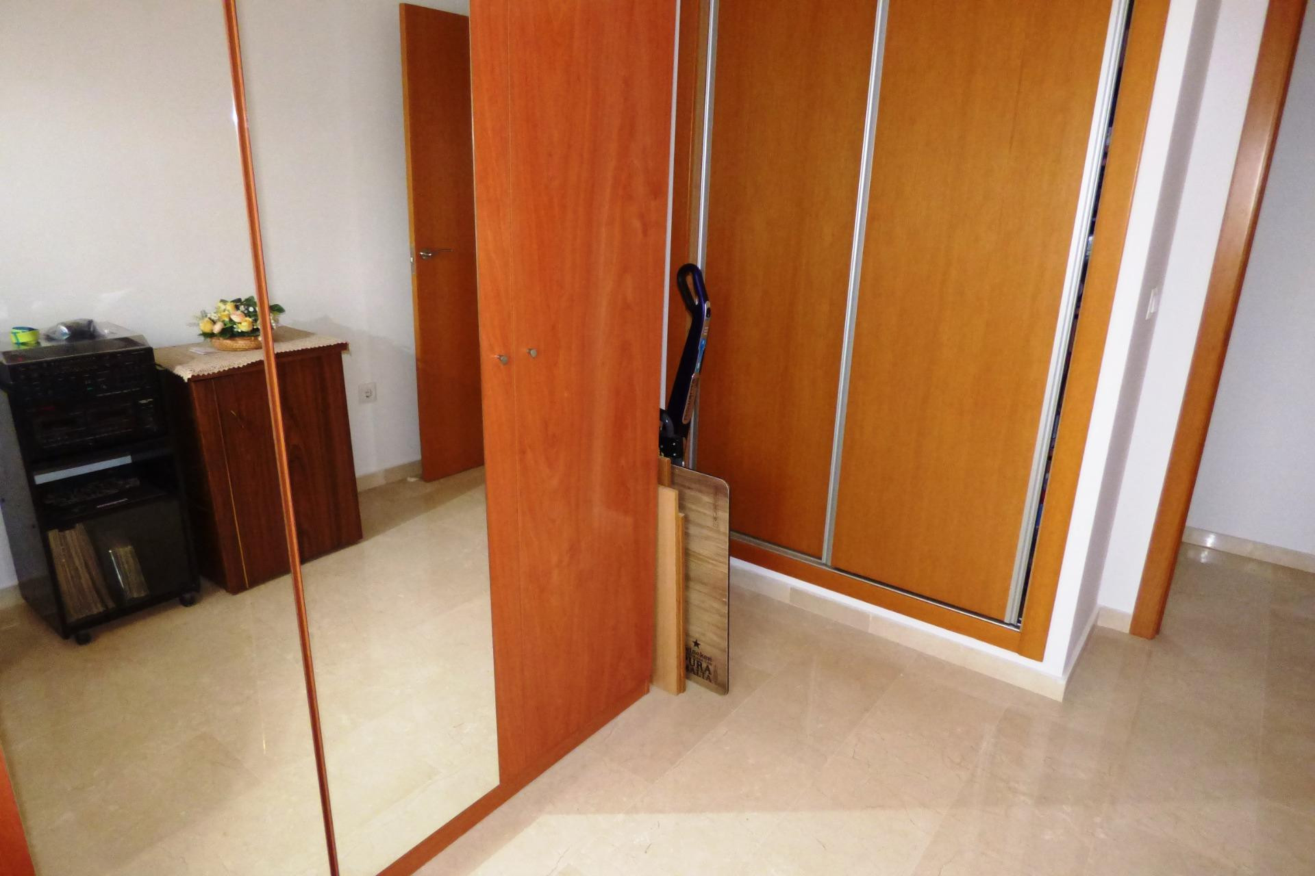 Resale - Apartment  - Alicante - Garbinet-Parque de las Avenidas