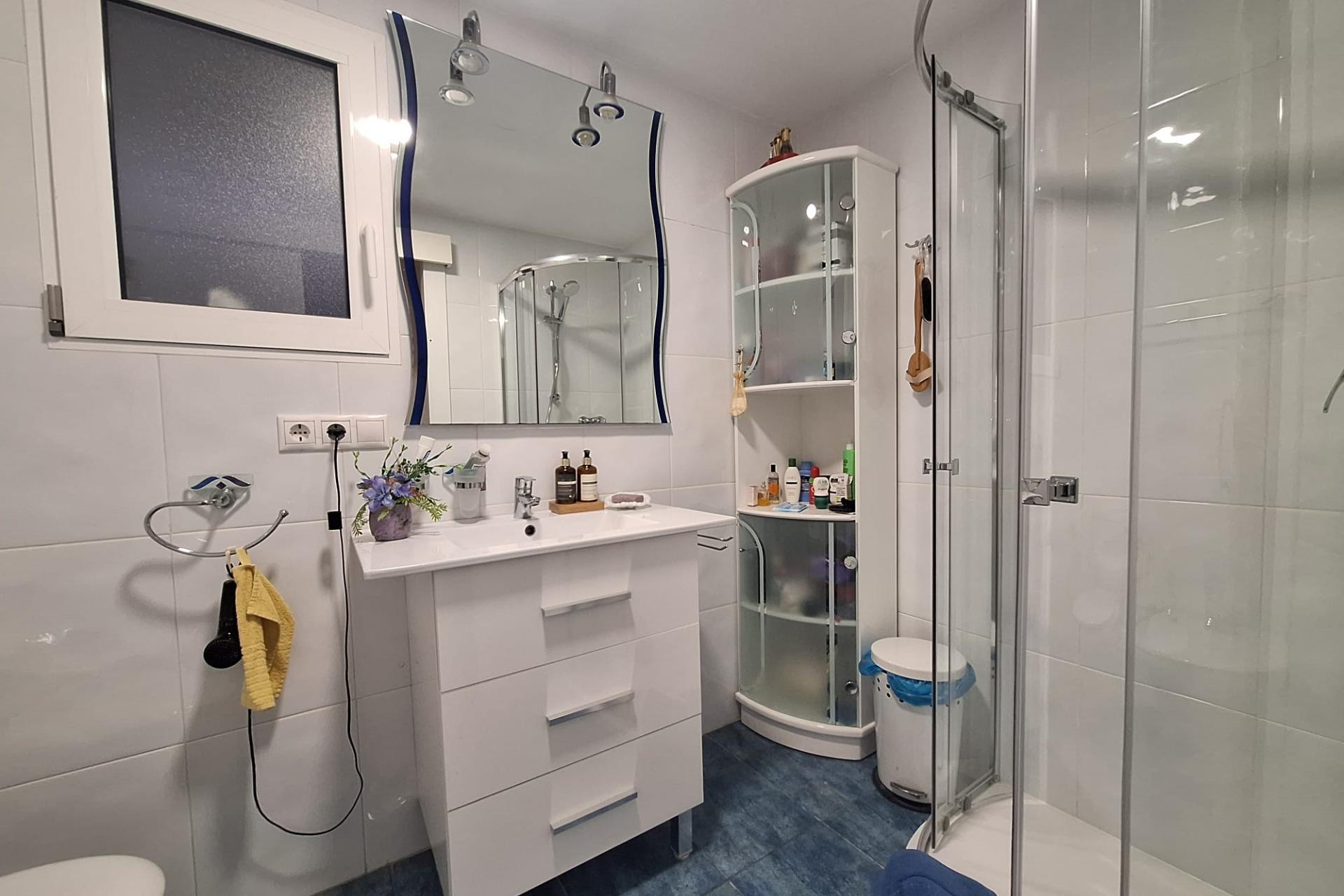 Resale - Apartment  - Alicante - Garbinet-Parque de las Avenidas