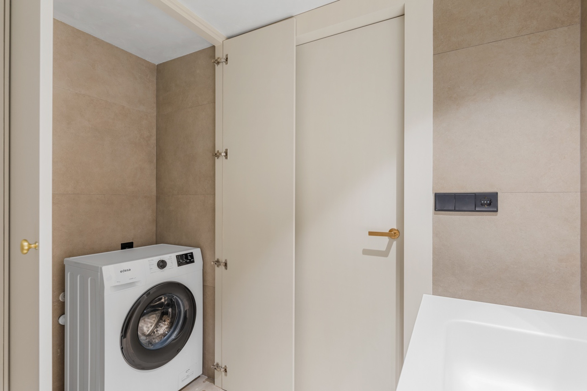 Resale - Apartment  - Alicante - La Albufereta