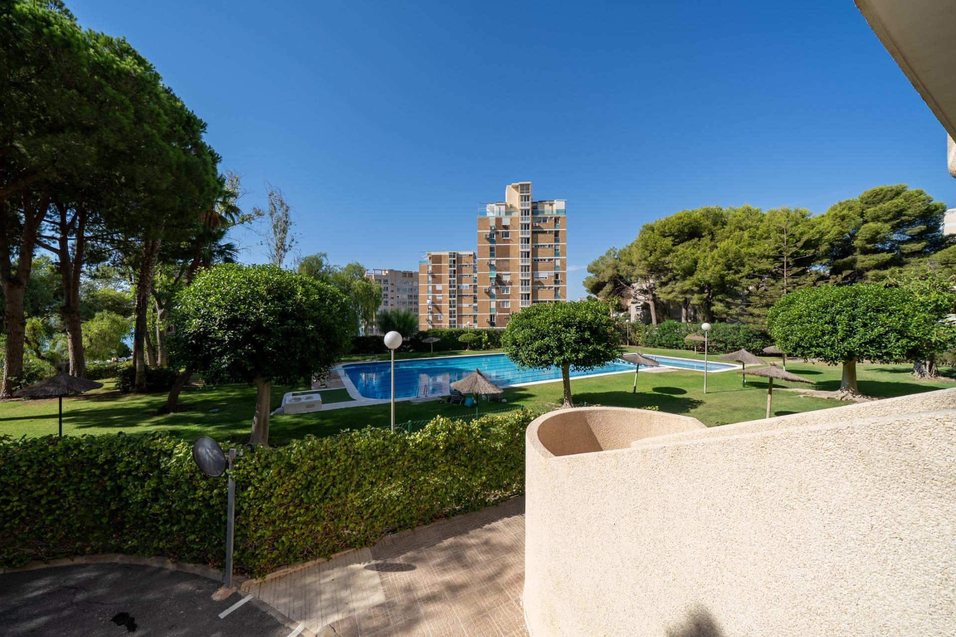 Resale - Apartment  - Alicante - La Albufereta