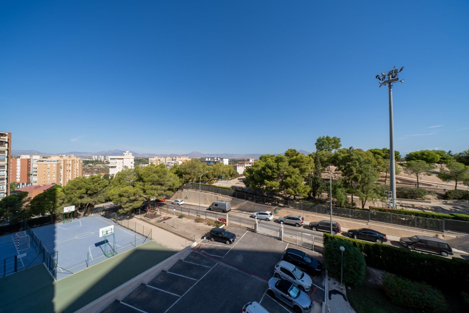 Resale - Apartment  - Alicante - La Albufereta