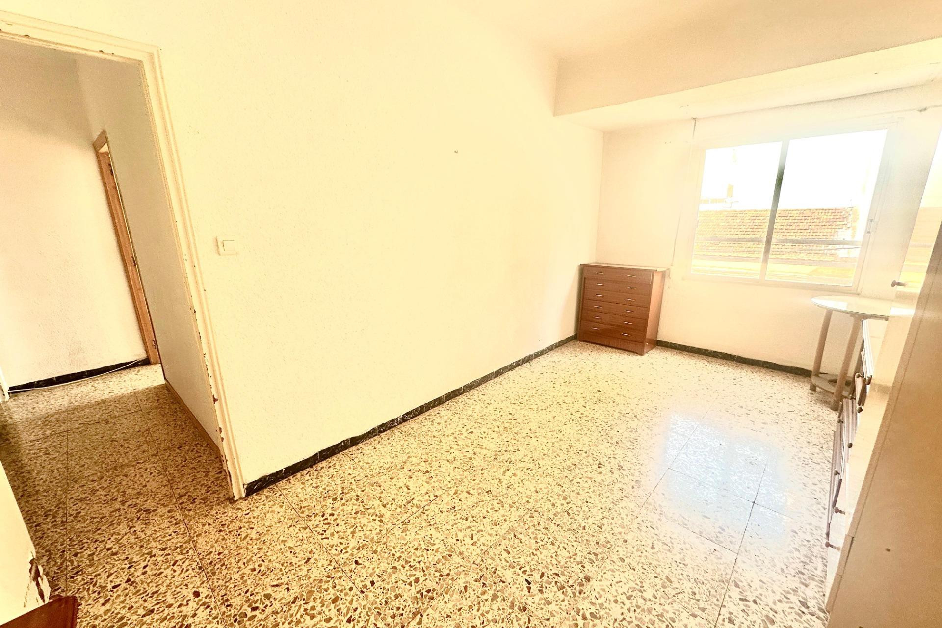 Resale - Apartment  - Alicante - Los ángeles