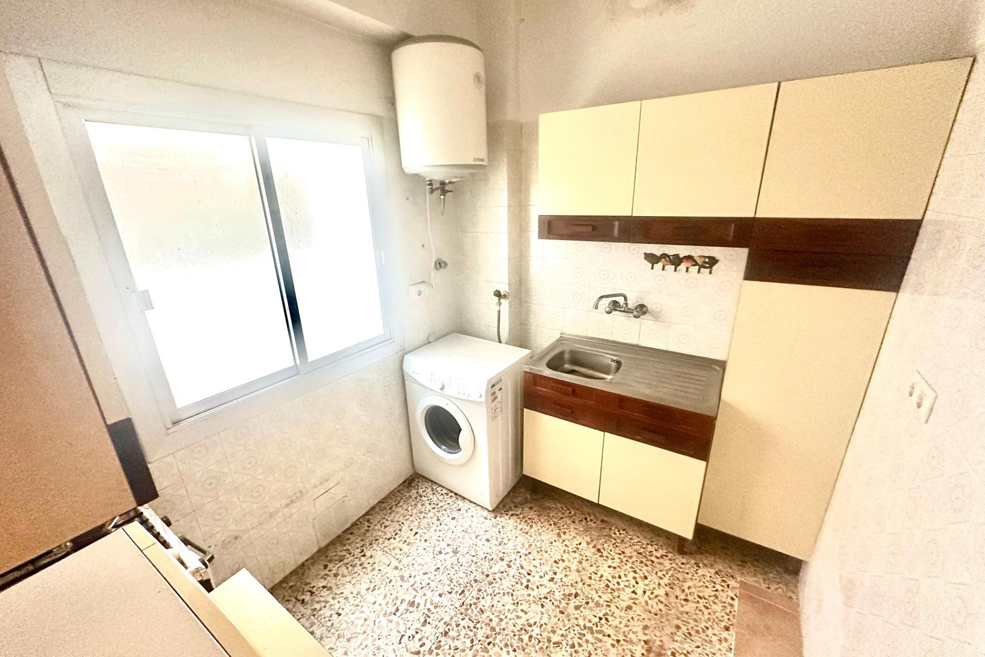 Resale - Apartment  - Alicante - Los ángeles