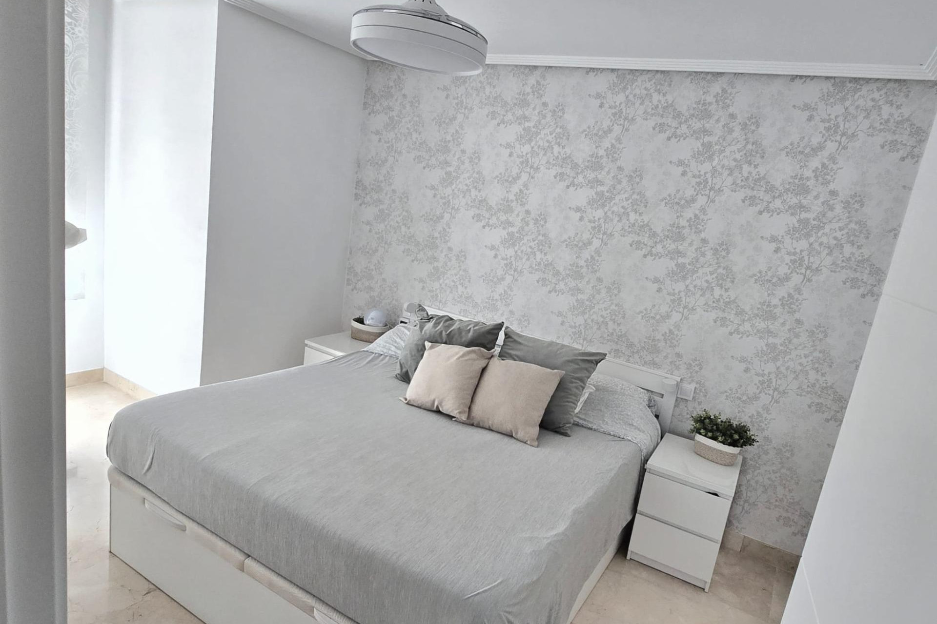 Resale - Apartment  - Alicante - Pau II