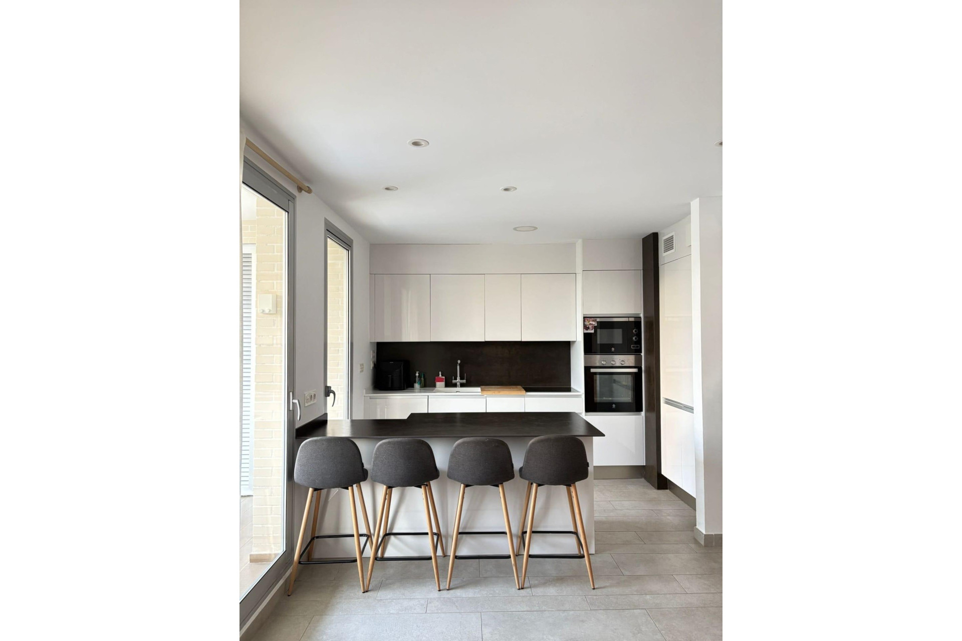 Resale - Apartment  - Alicante - Pau V