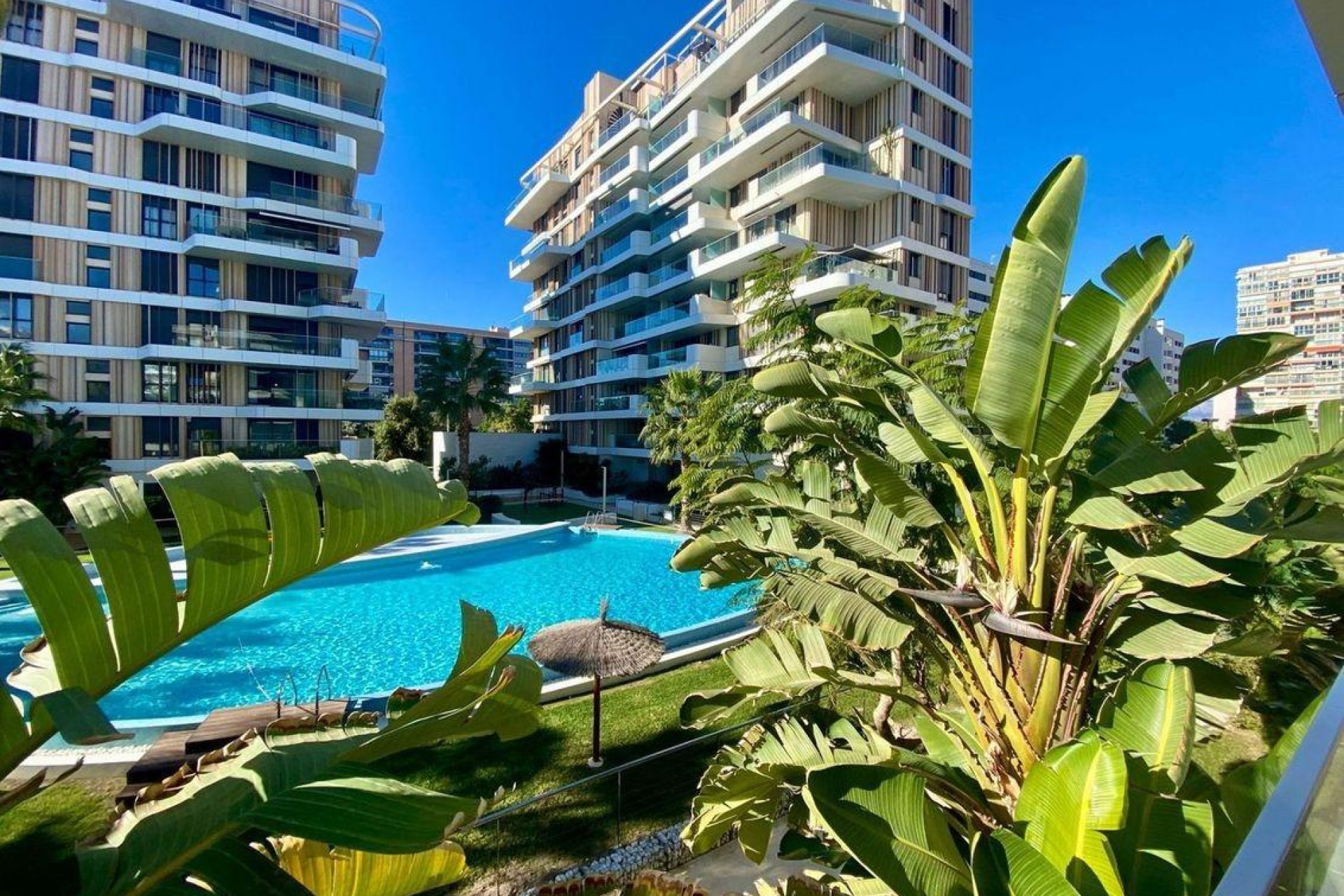 Resale - Apartment  - Alicante - Pau V