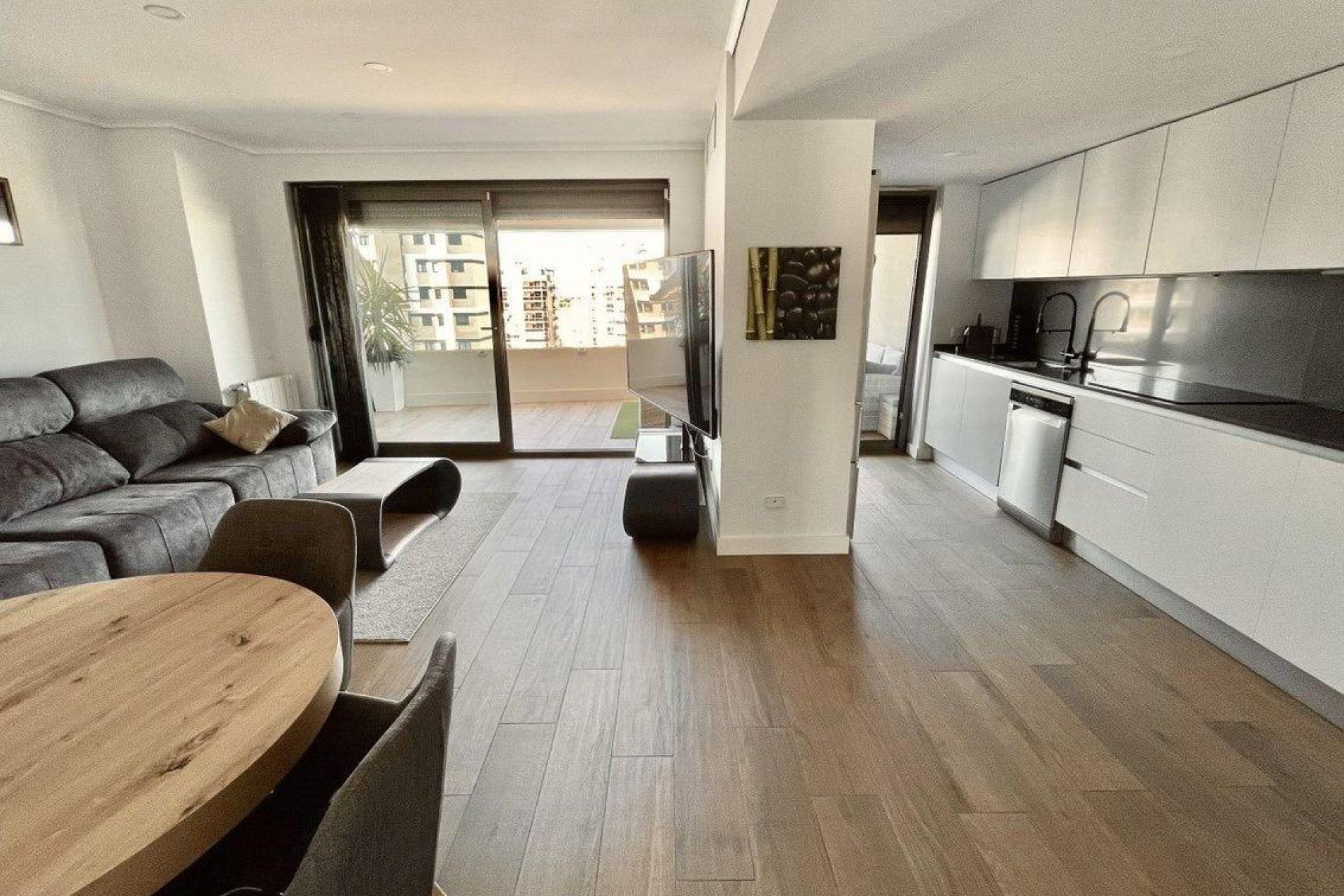 Resale - Apartment  - Alicante - Pau V