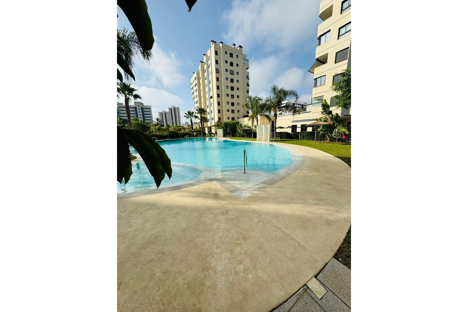 Resale - Apartment  - Alicante - Pau V