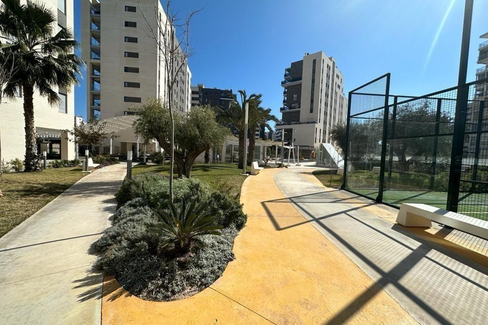 Resale - Apartment  - Alicante - Pau V
