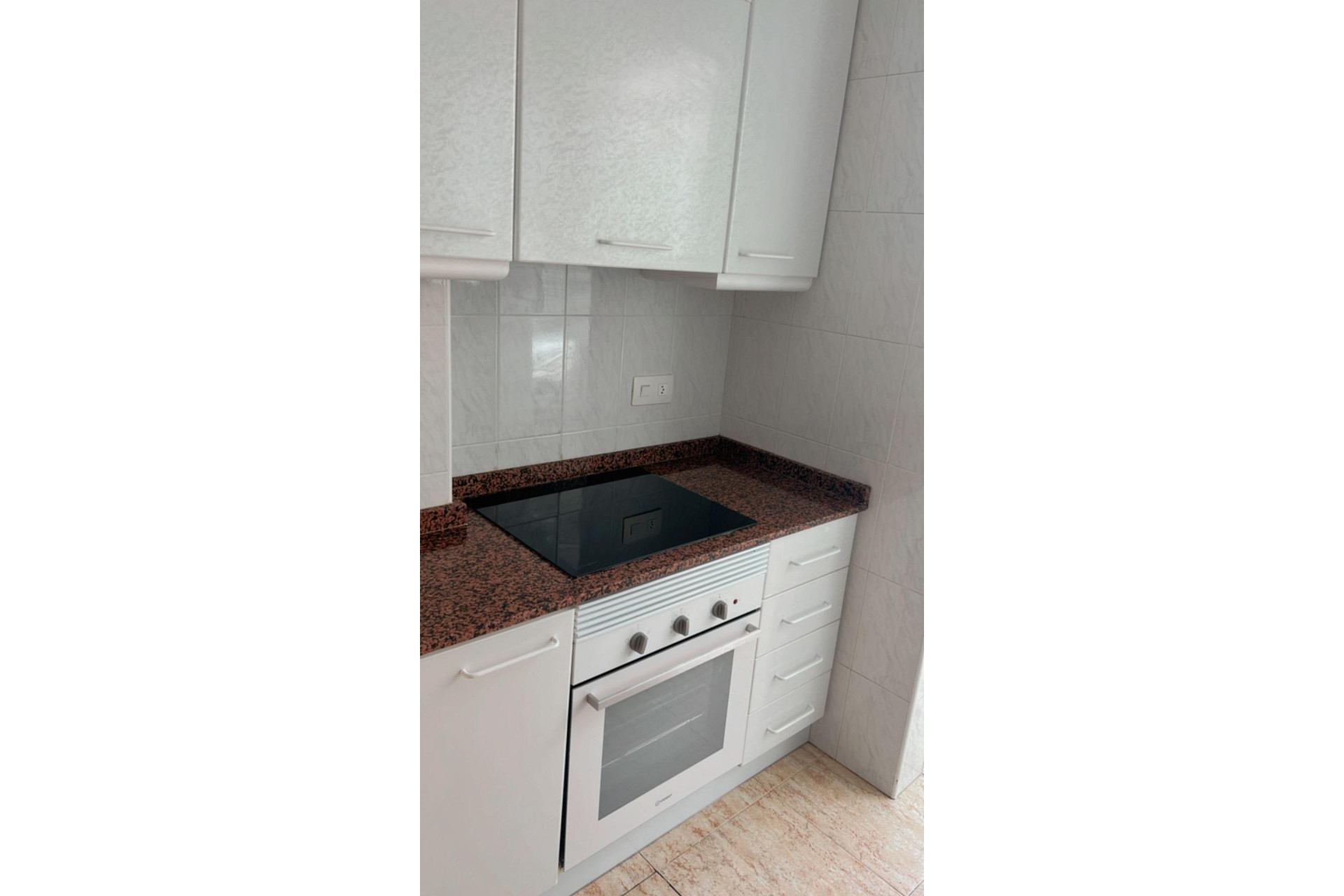 Resale - Apartment  - Alicante - Pla del bon repos