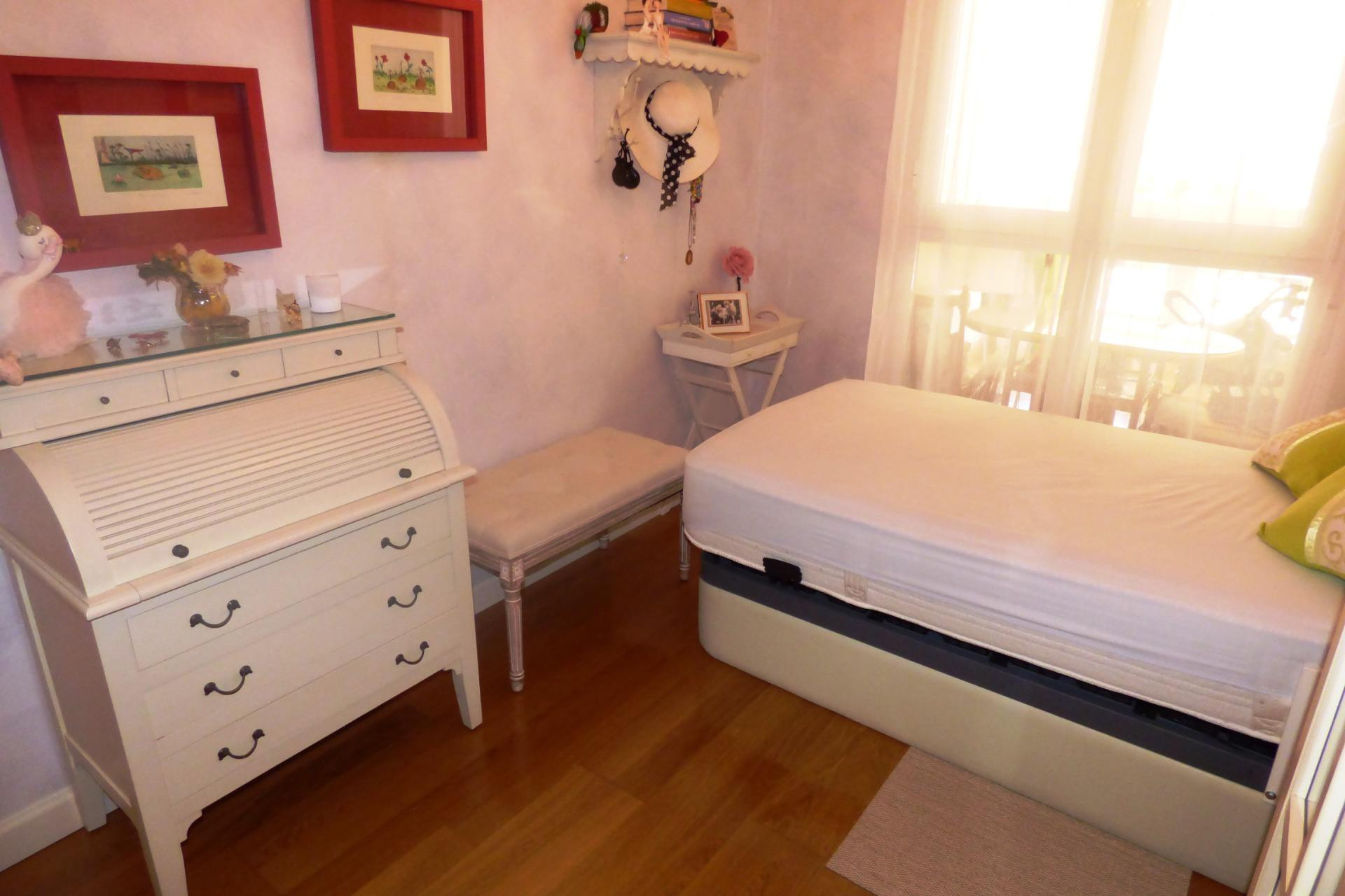 Resale - Apartment  - Alicante - Playa de San Juan