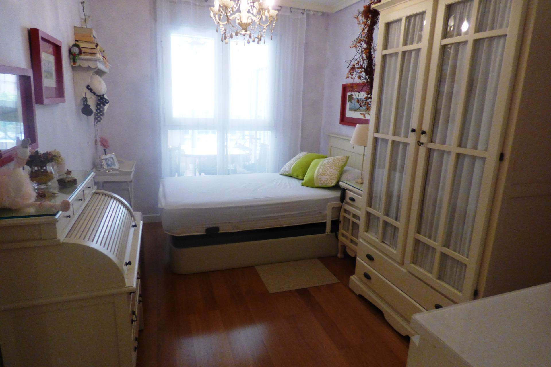 Resale - Apartment  - Alicante - Playa de San Juan