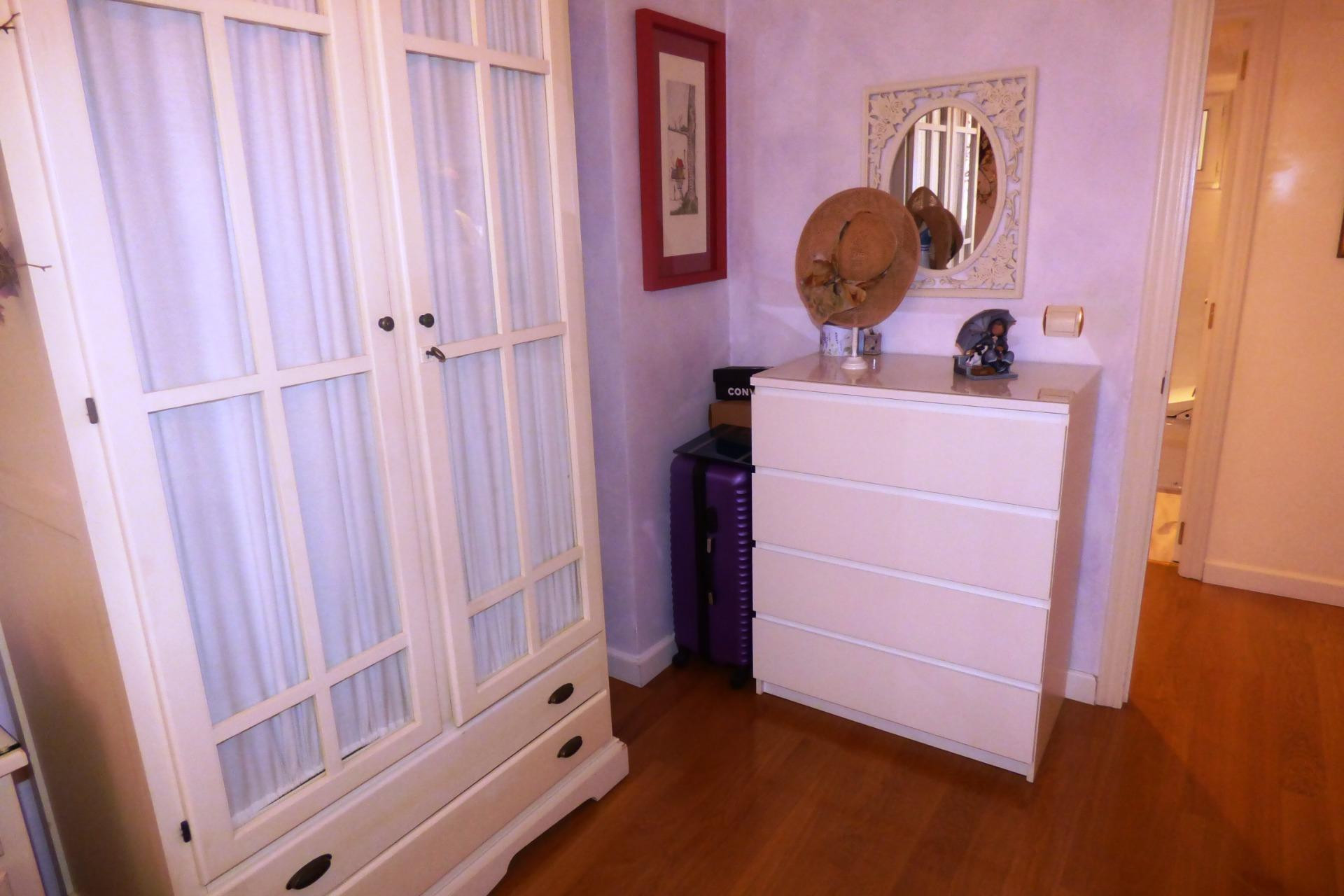 Resale - Apartment  - Alicante - Playa de San Juan