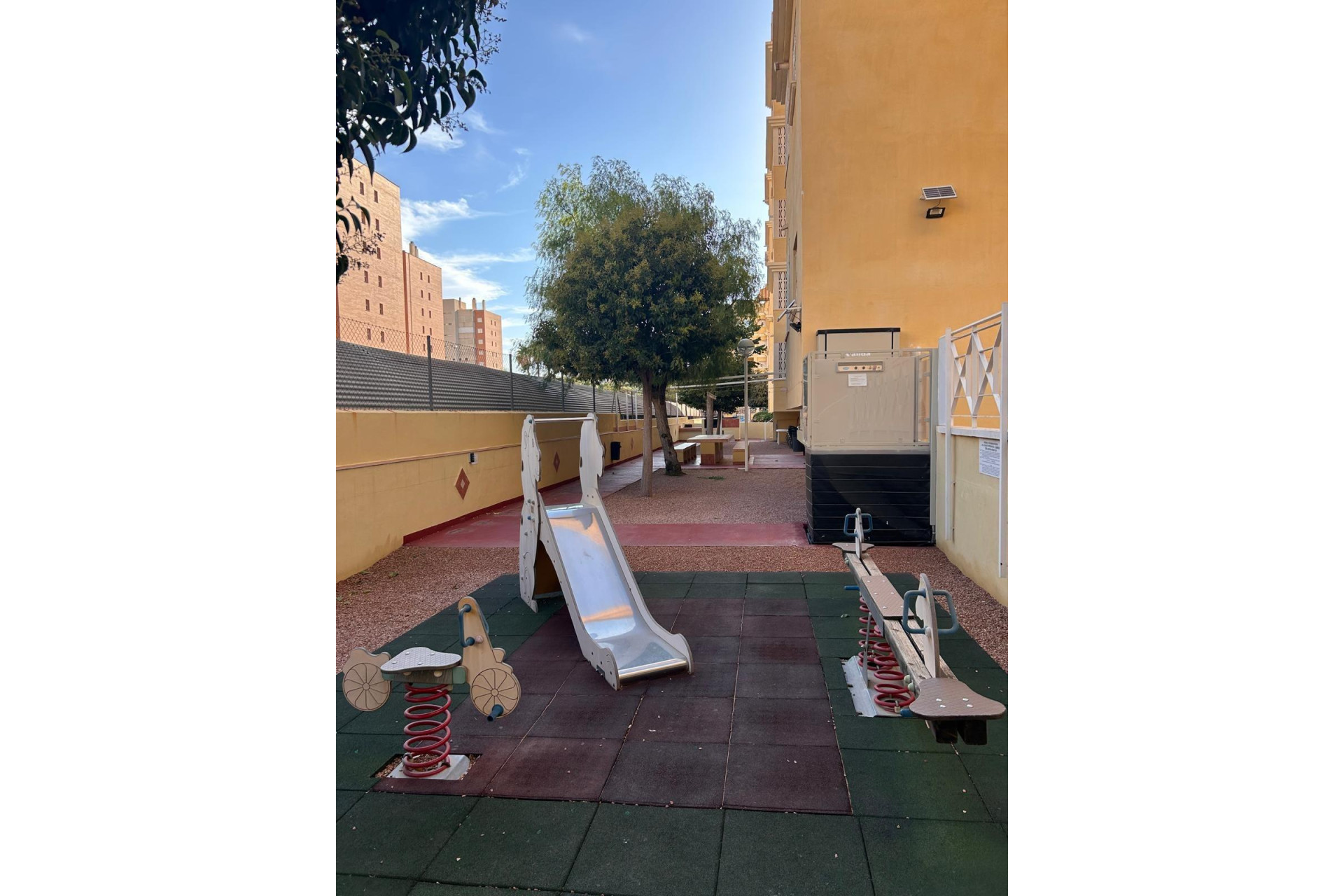 Resale - Apartment  - Alicante - Playa de San Juan