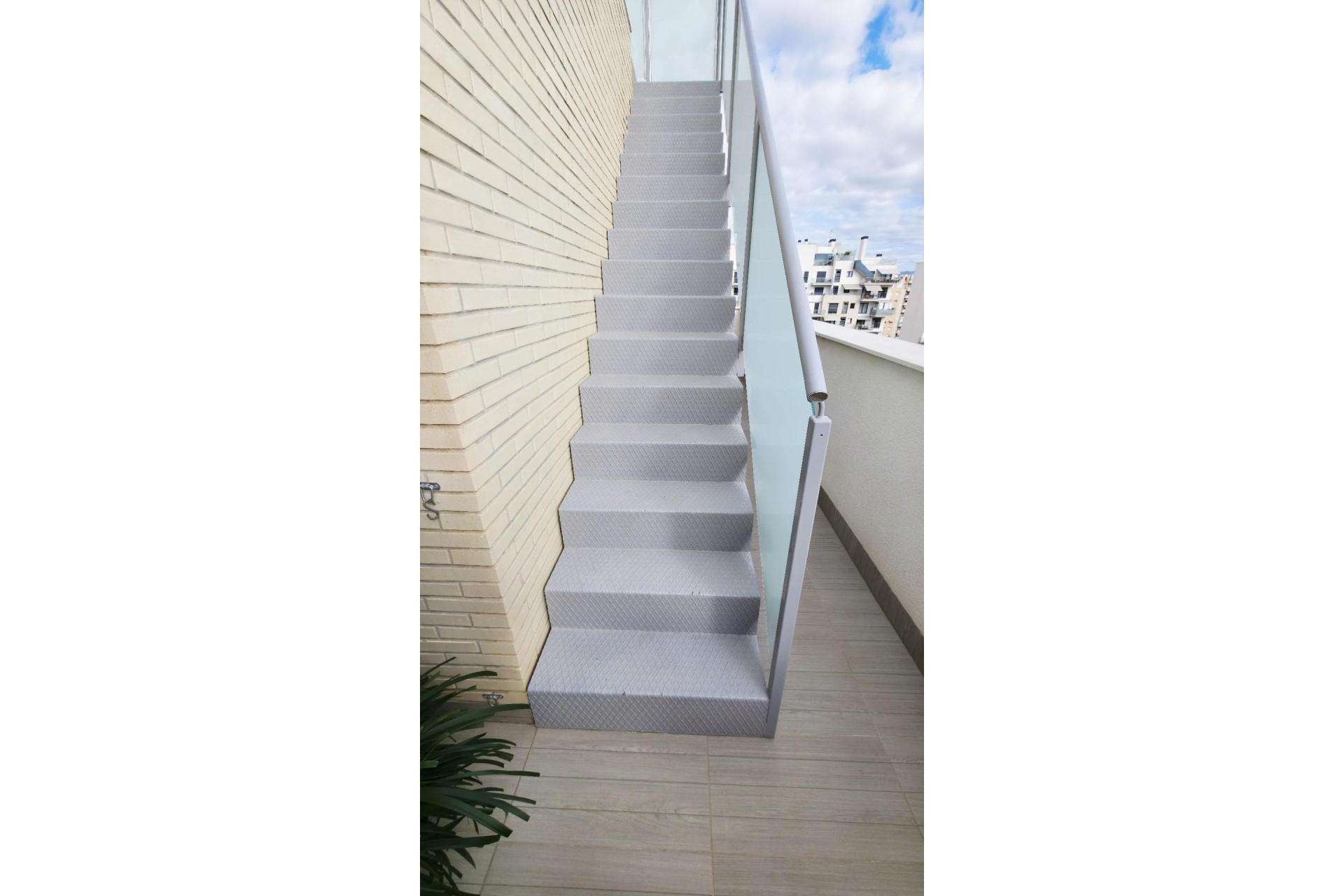 Resale - Apartment  - Alicante - Playa de San Juan