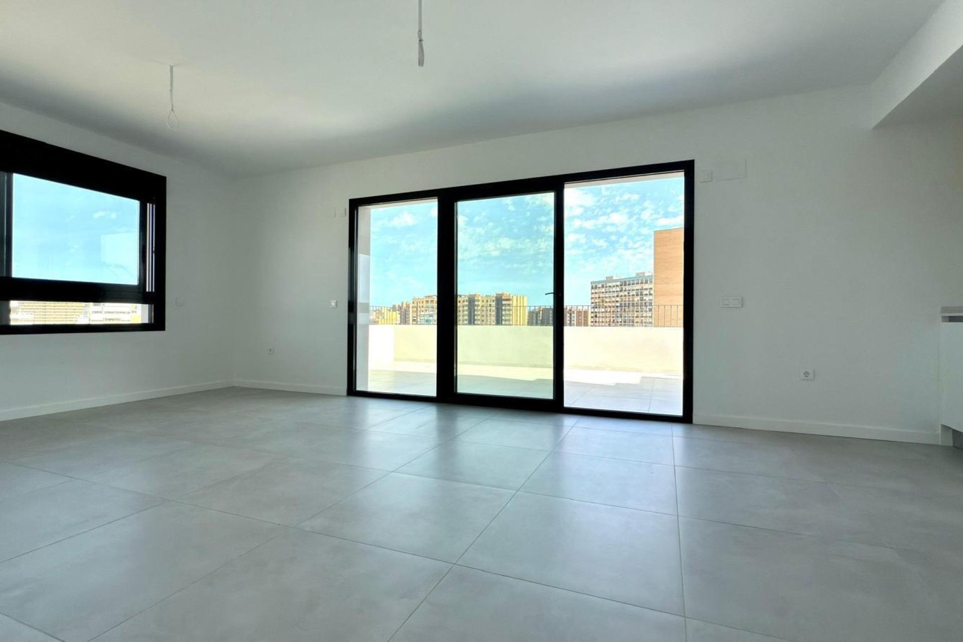 Resale - Apartment  - Alicante - Playa de San Juan