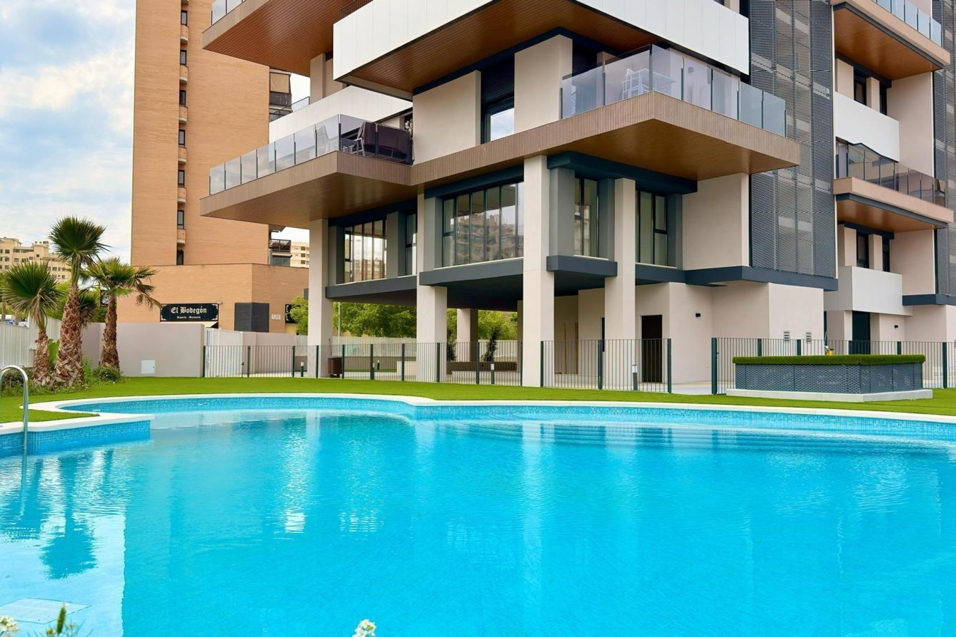 Resale - Apartment  - Alicante - Playa de San Juan