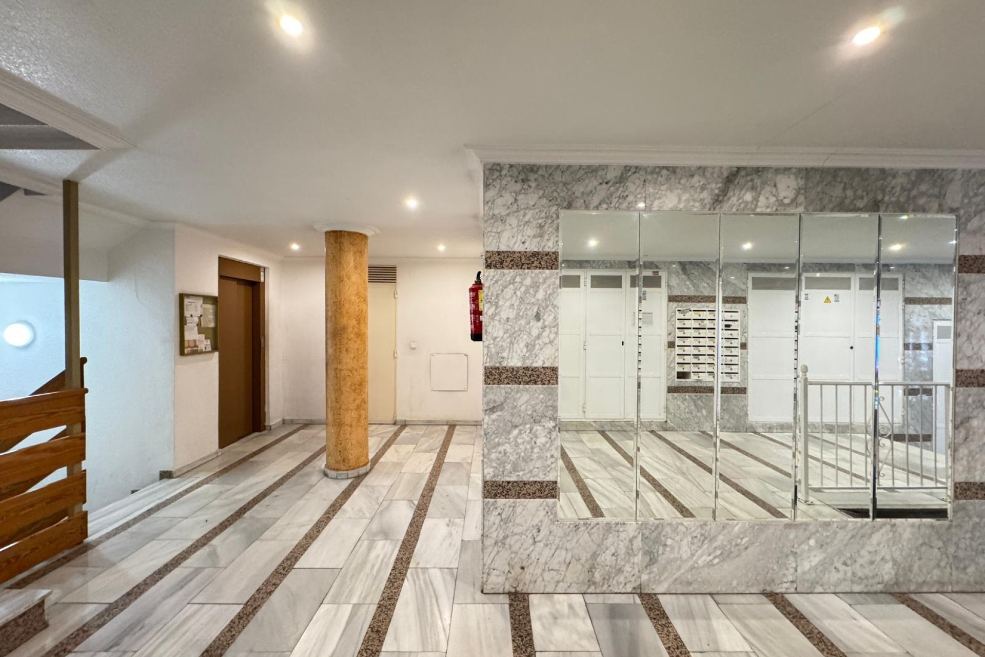 Resale - Apartment  - Alicante - Playa de San Juan