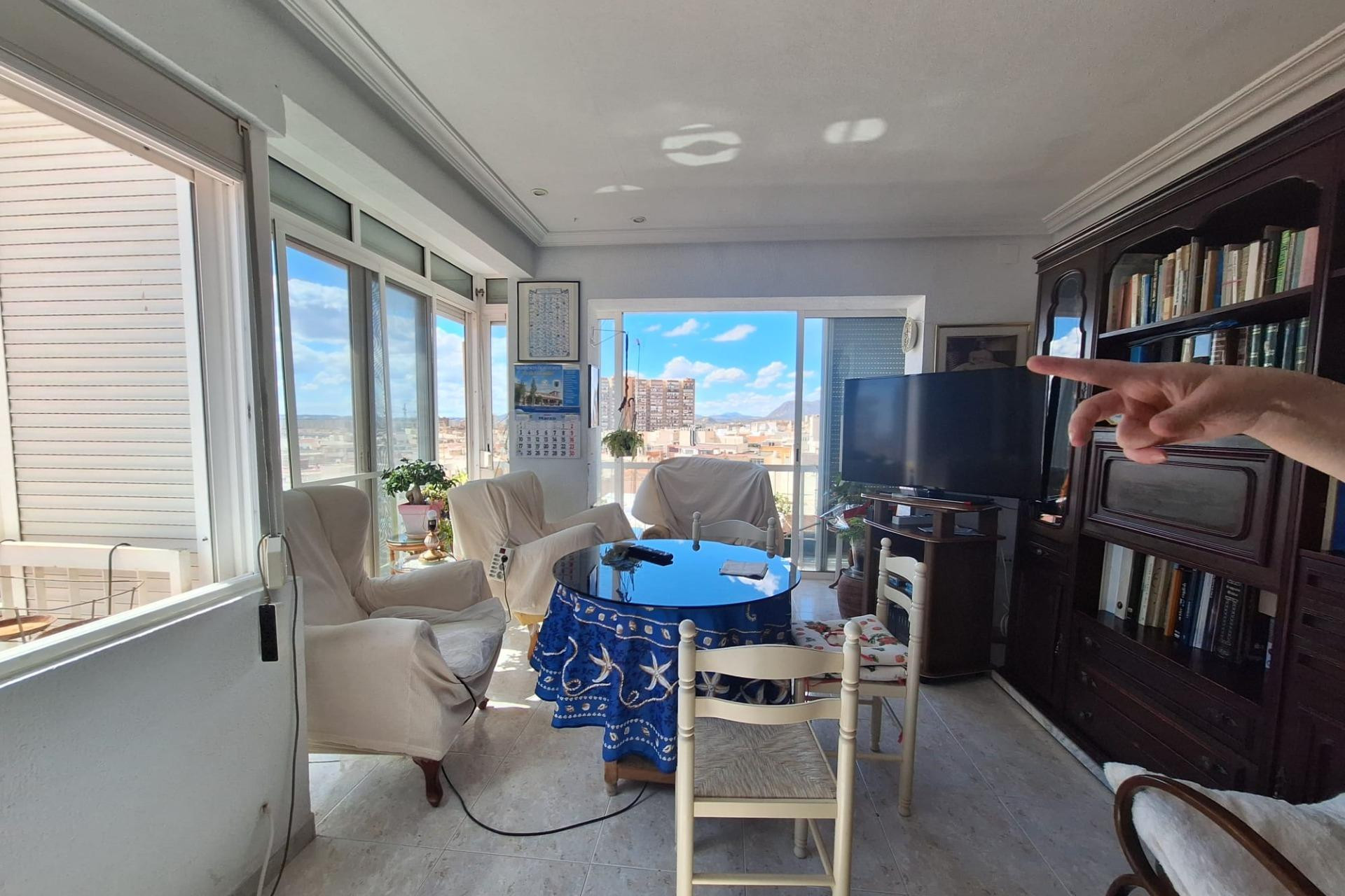 Resale - Apartment  - Alicante - San blas