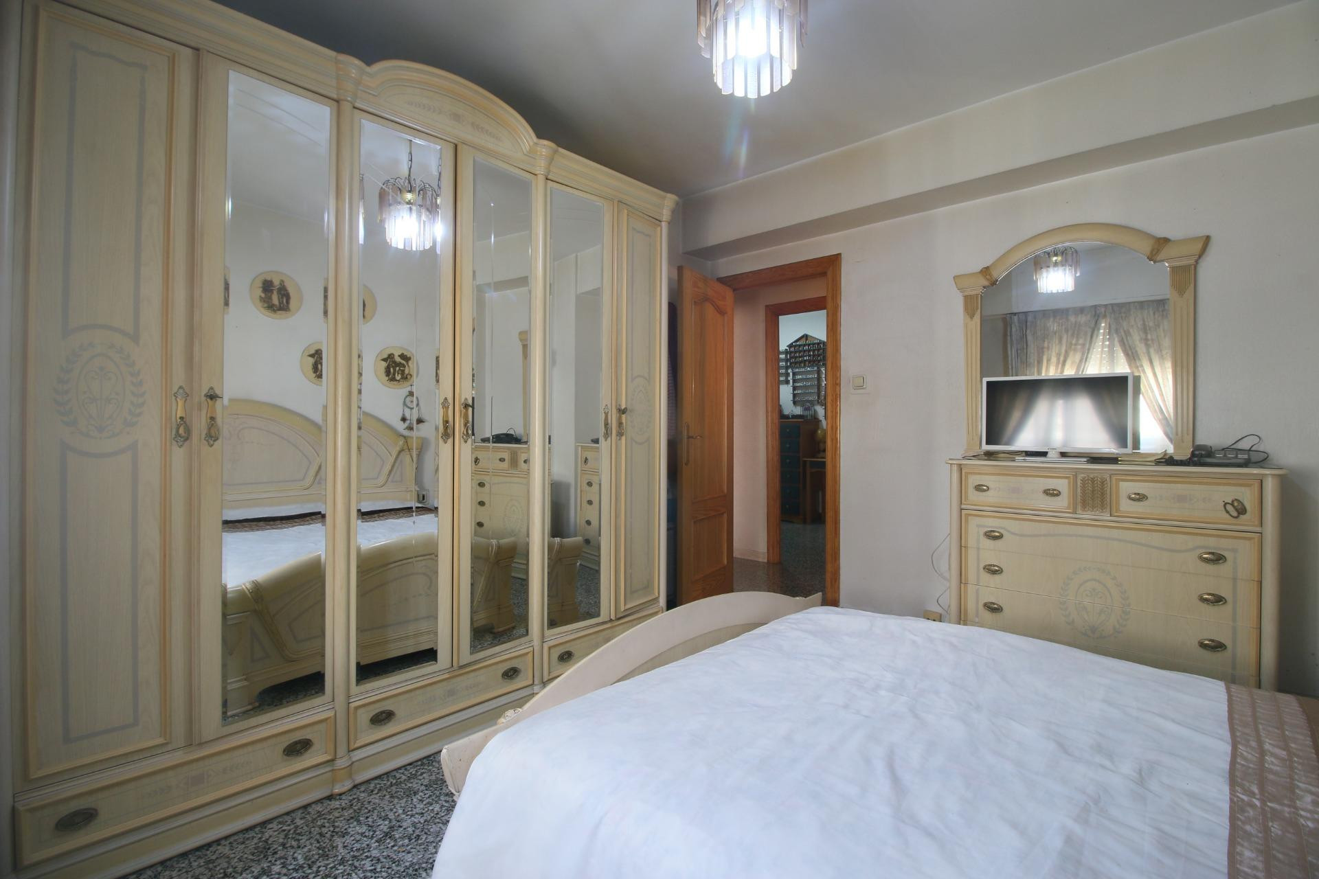 Resale - Apartment  - Alicante - San blas