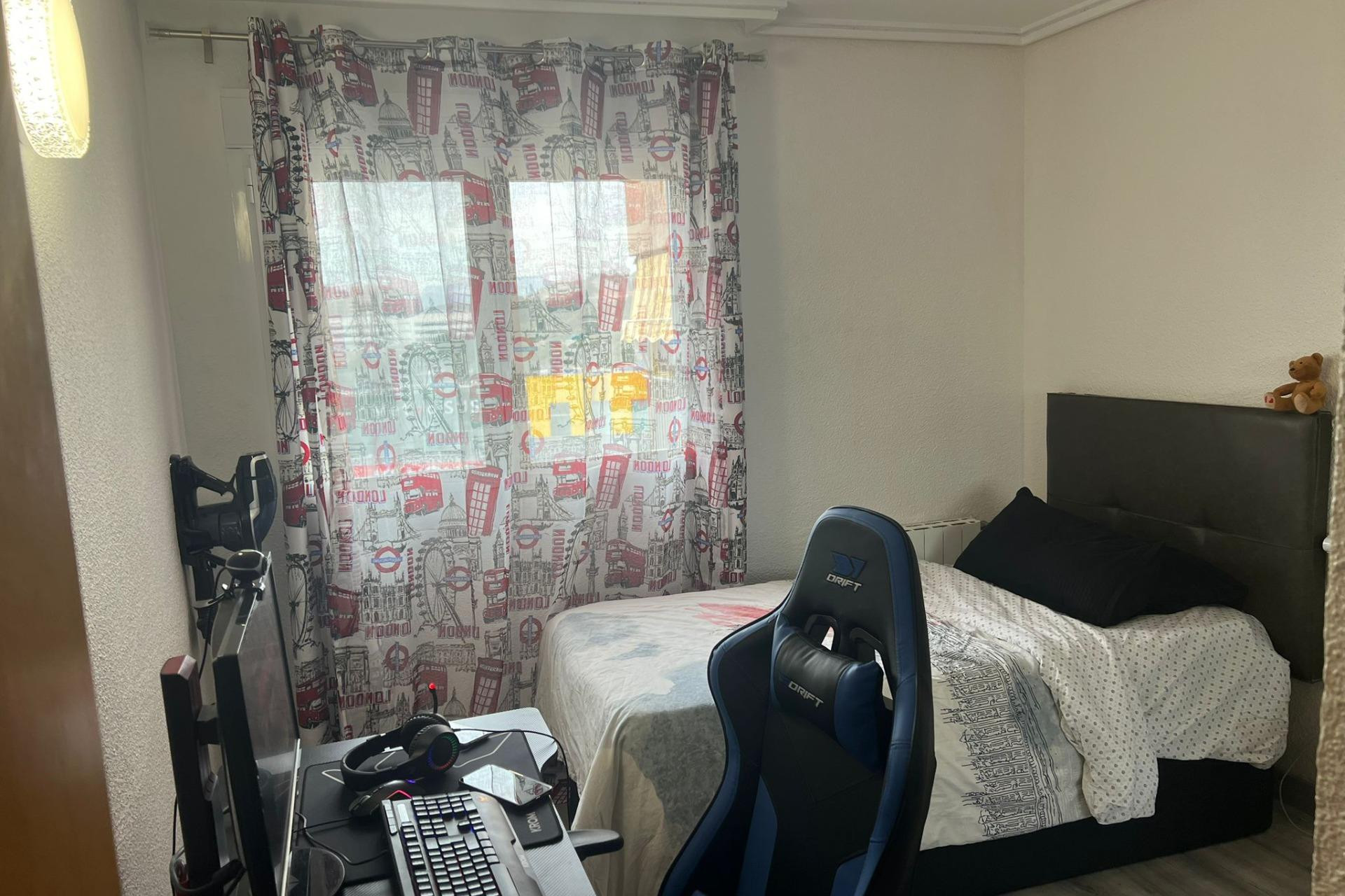 Resale - Apartment  - Alicante - San blas