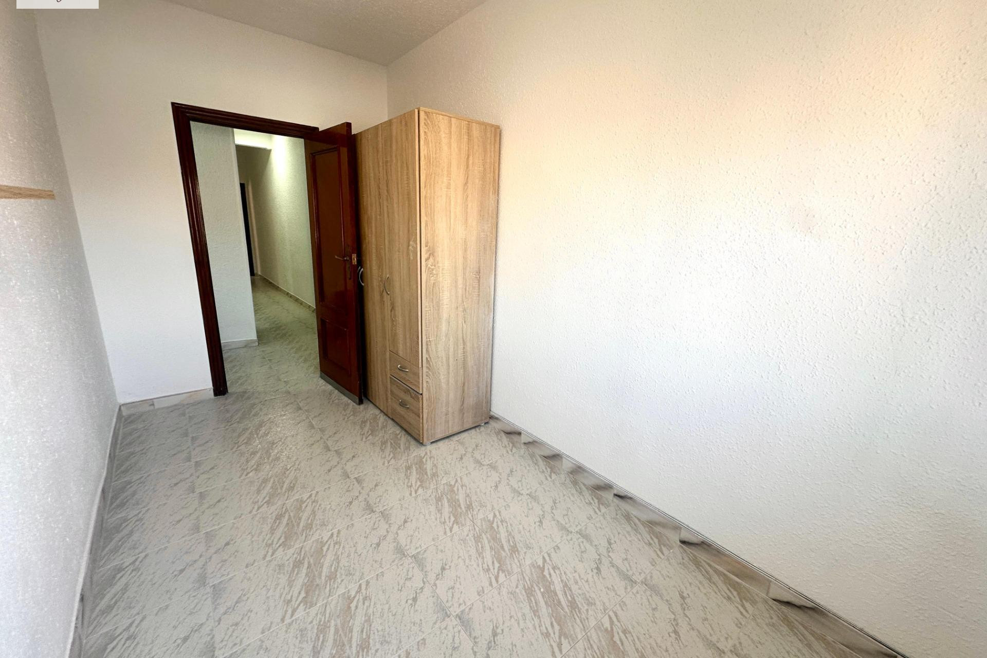 Resale - Apartment  - Alicante - San Gabriel