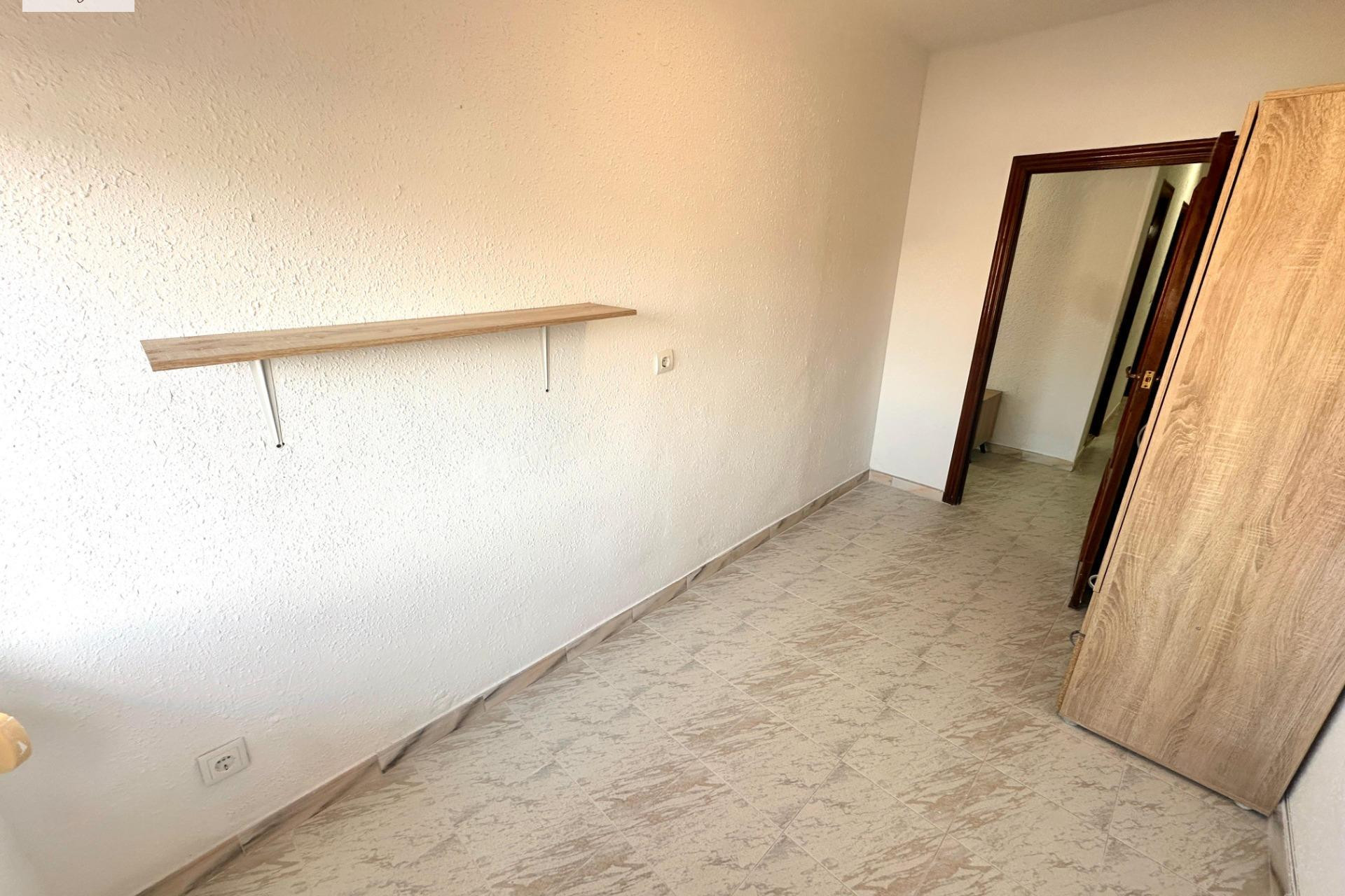 Resale - Apartment  - Alicante - San Gabriel