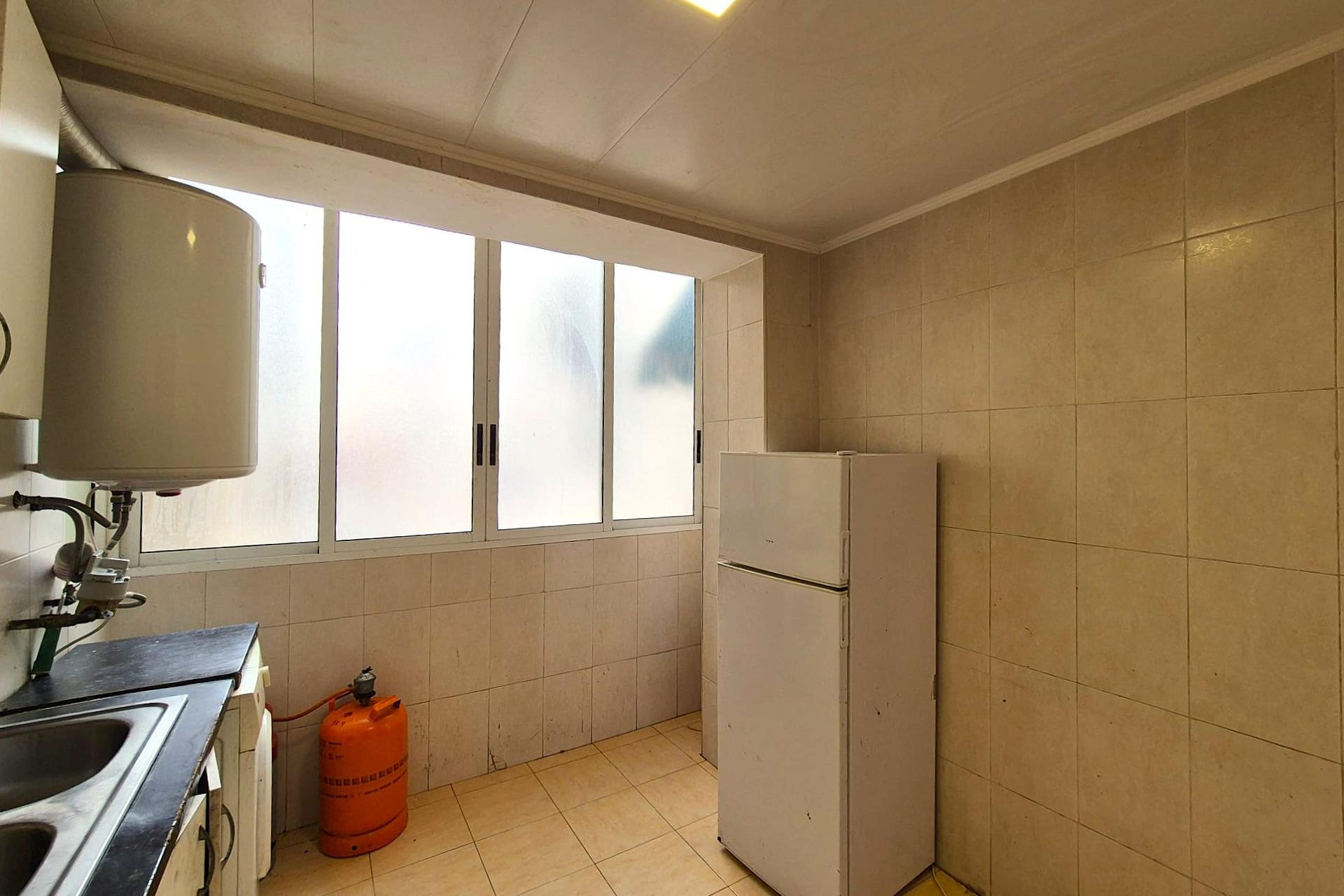 Resale - Apartment  - Alicante - Virgen del Remedio-Parque lo Morant