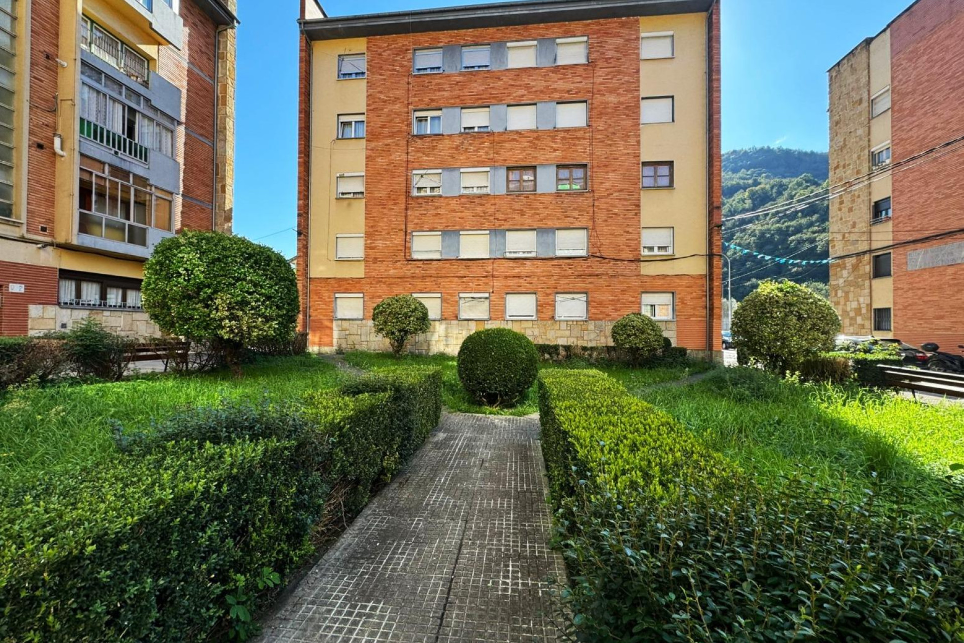 Resale - Apartment  - Aller - Corigos