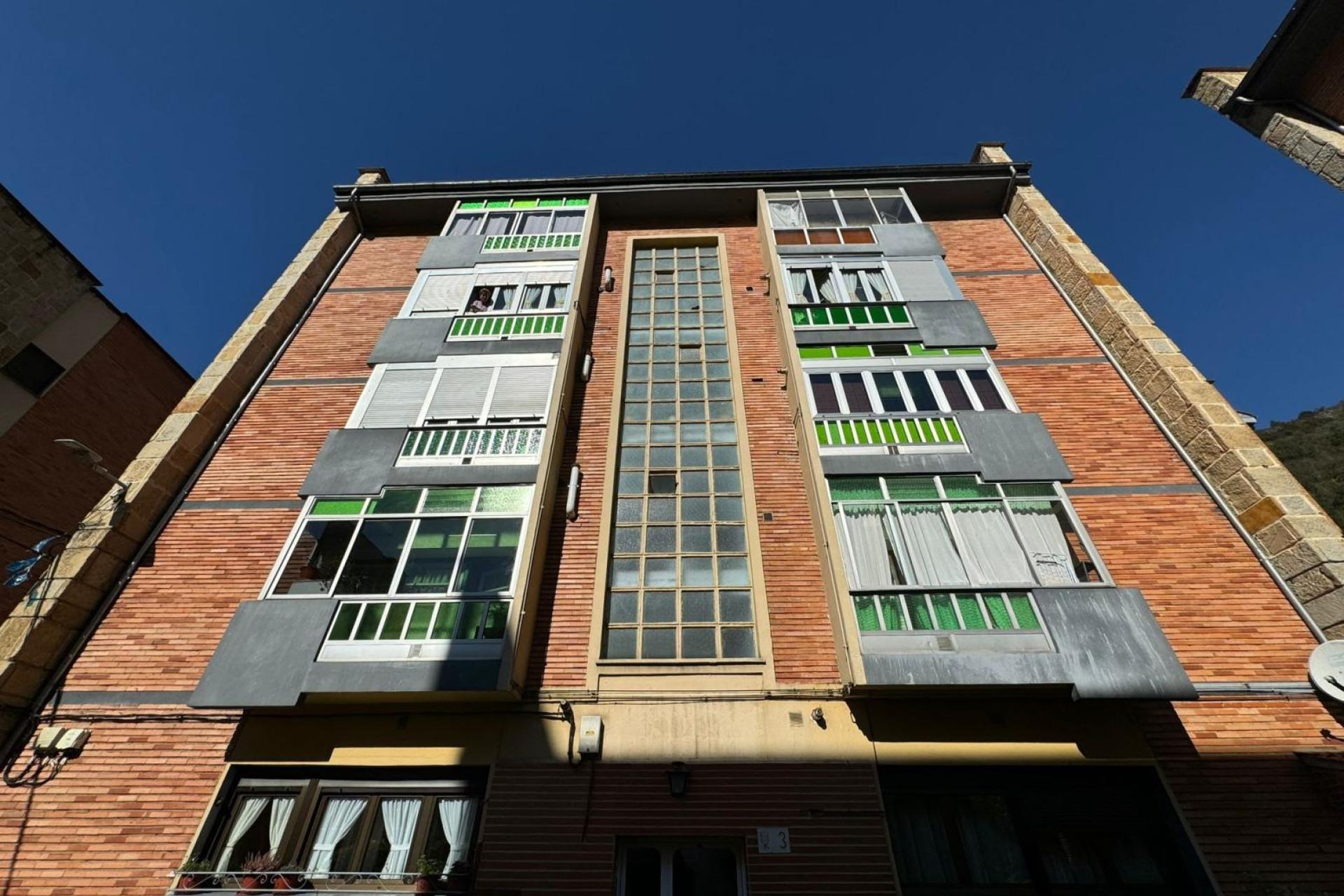 Resale - Apartment  - Aller - Corigos