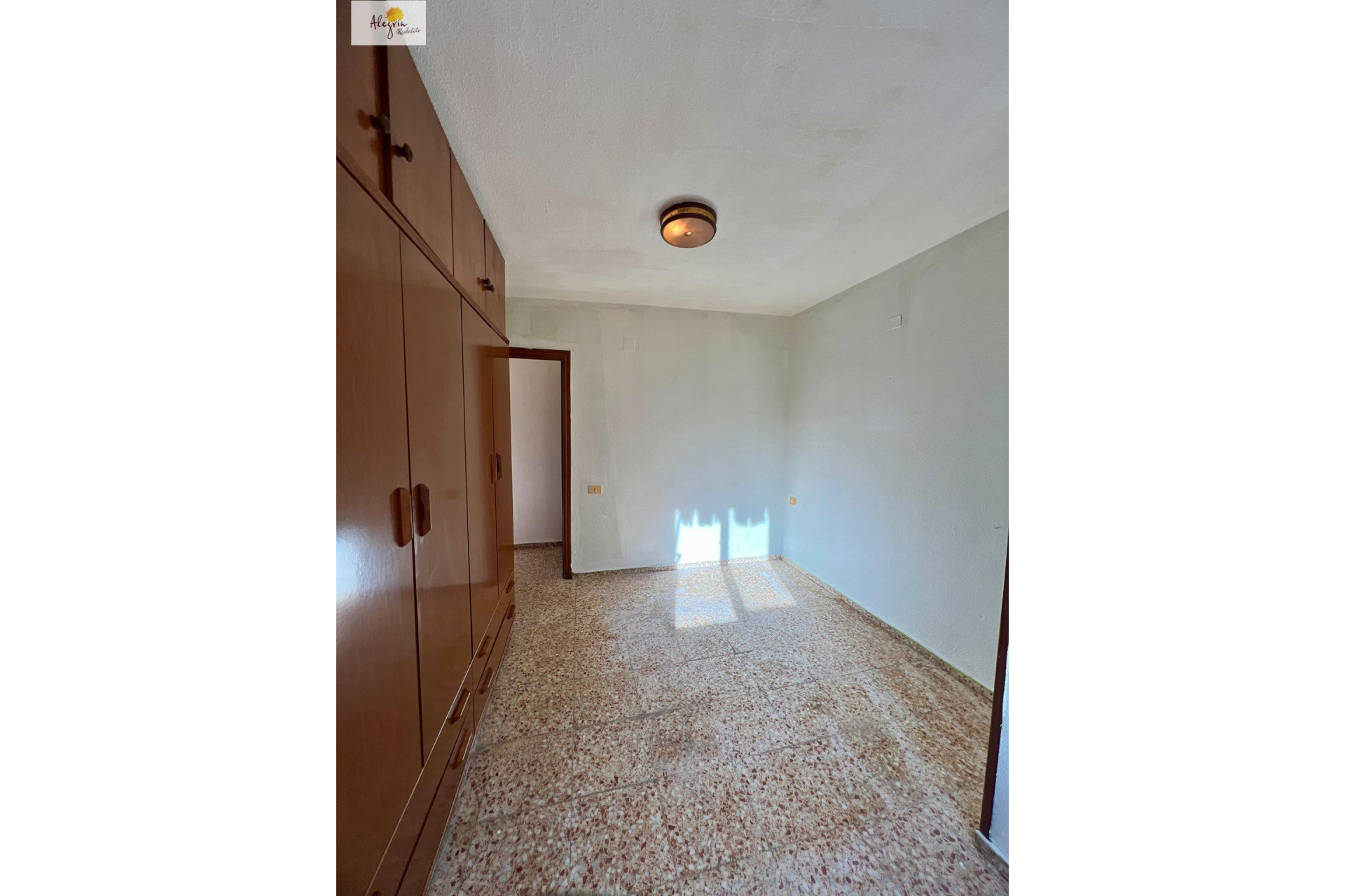 Resale - Apartment  - Altura - Pueblo