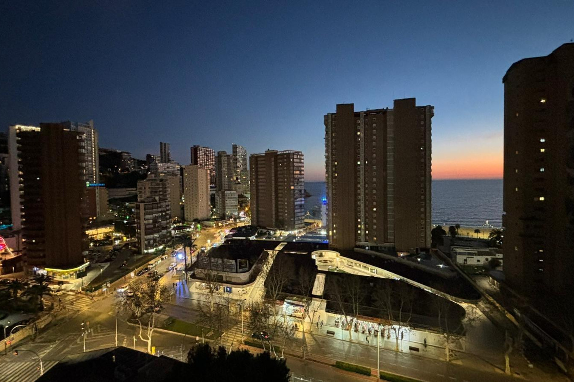 Resale - Apartment  - Benidorm - 1ª Linea