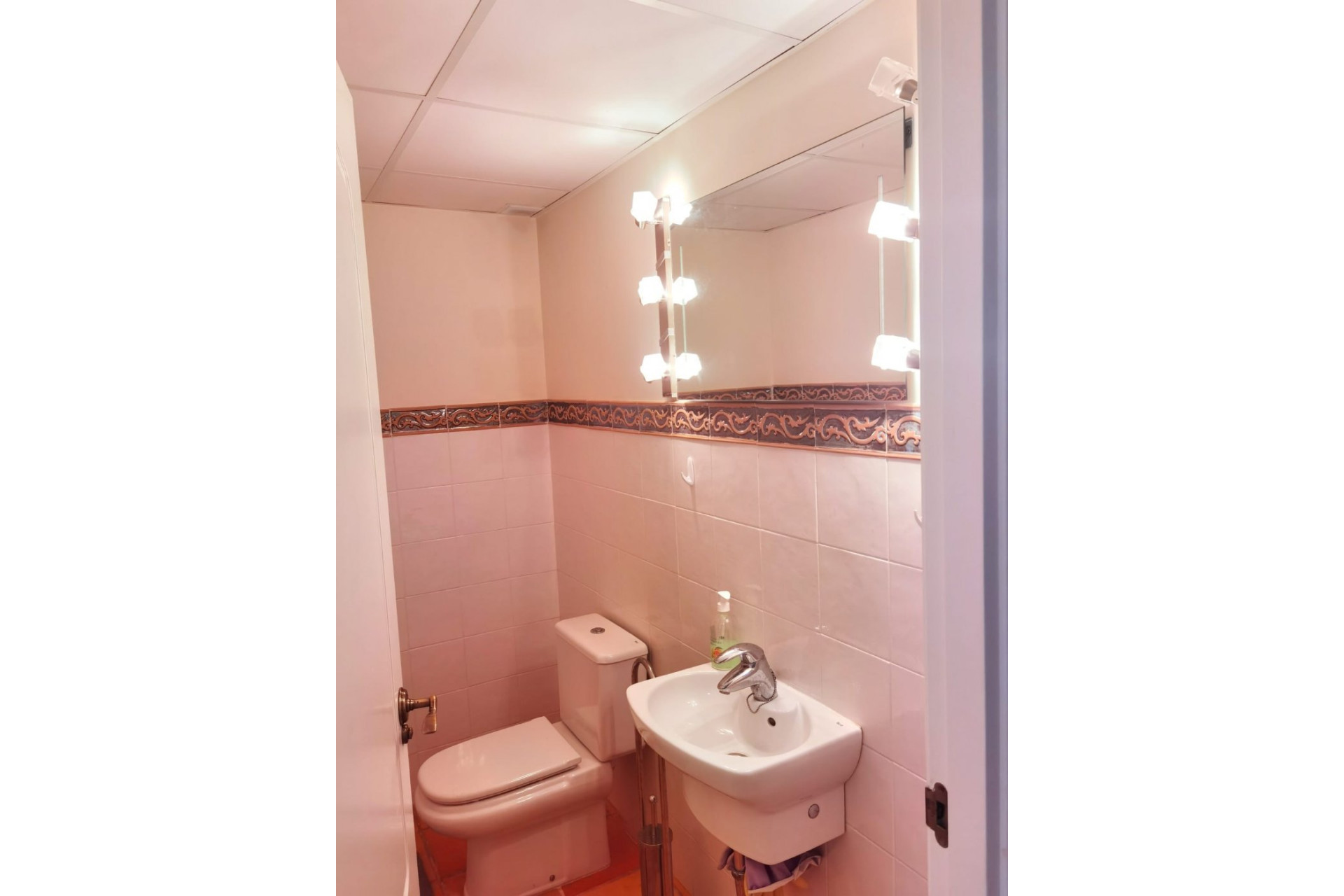 Resale - Apartment  - Benidorm - Avenida Beniarda