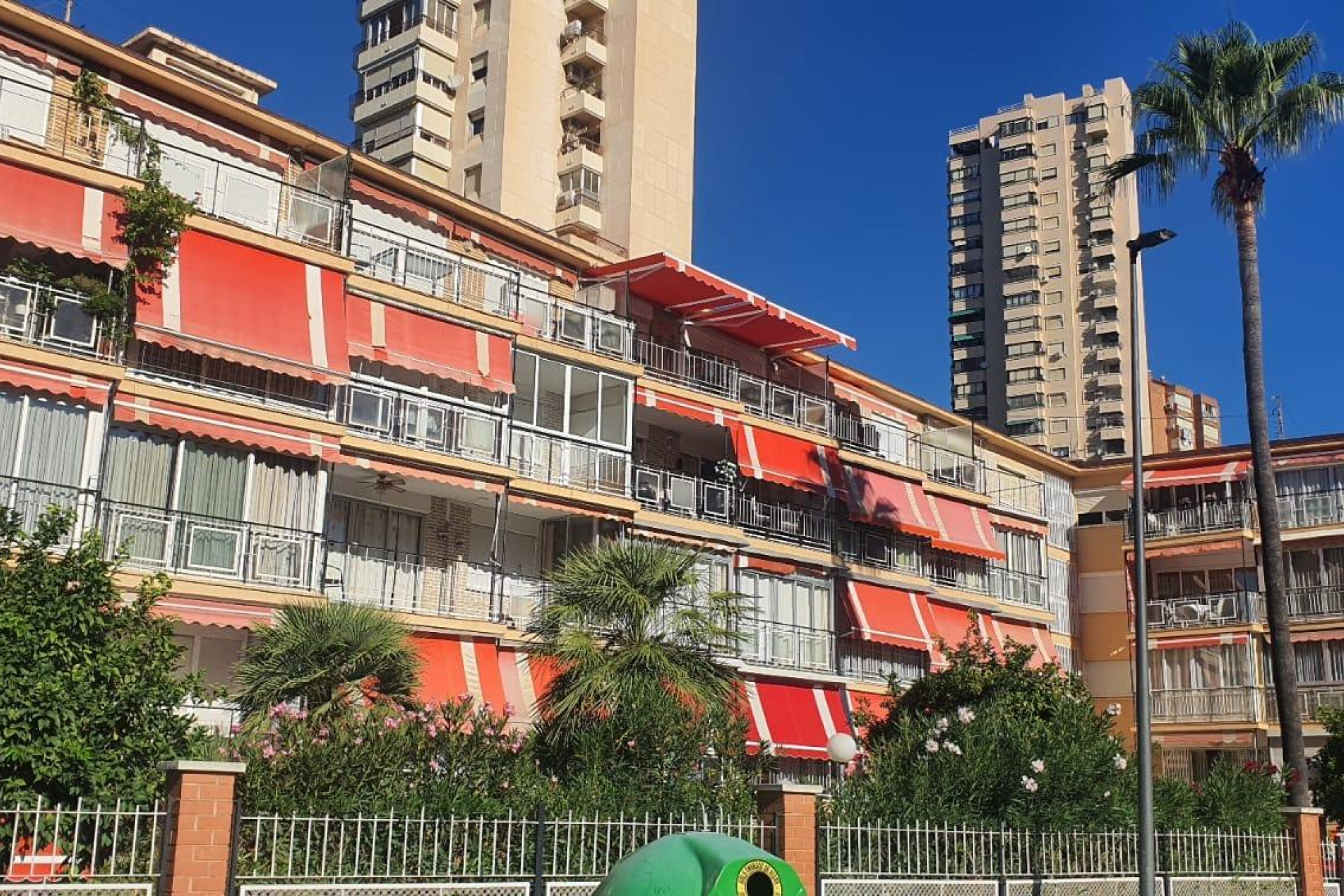 Resale - Apartment  - Benidorm - Avenida del Mediterraneo