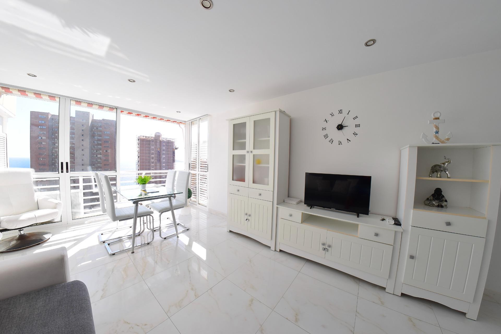 Resale - Apartment  - Benidorm - Avenida del Mediterraneo