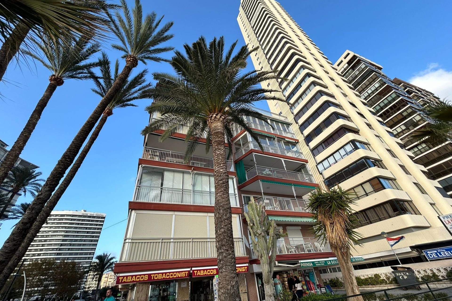 Resale - Apartment  - Benidorm - Avenida del Mediterraneo