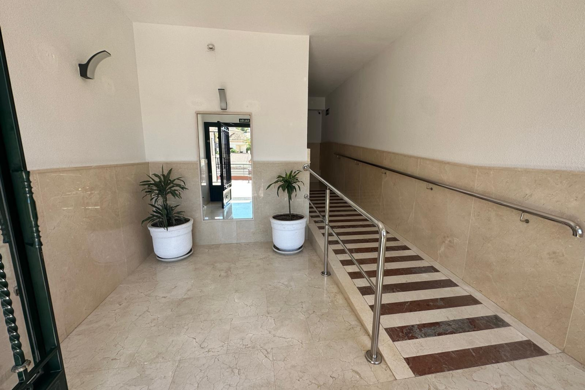 Resale - Apartment  - Benidorm - Cala de Benidorm