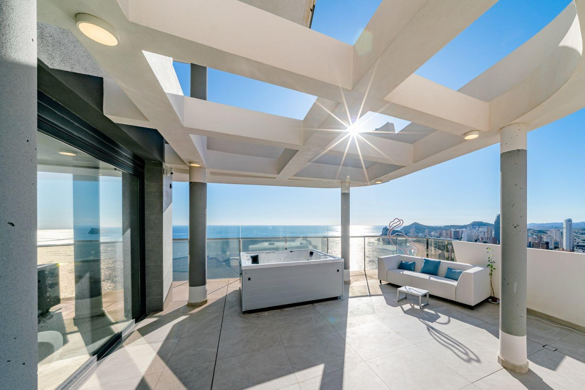 Resale - Apartment  - Benidorm - Playa de Poniente